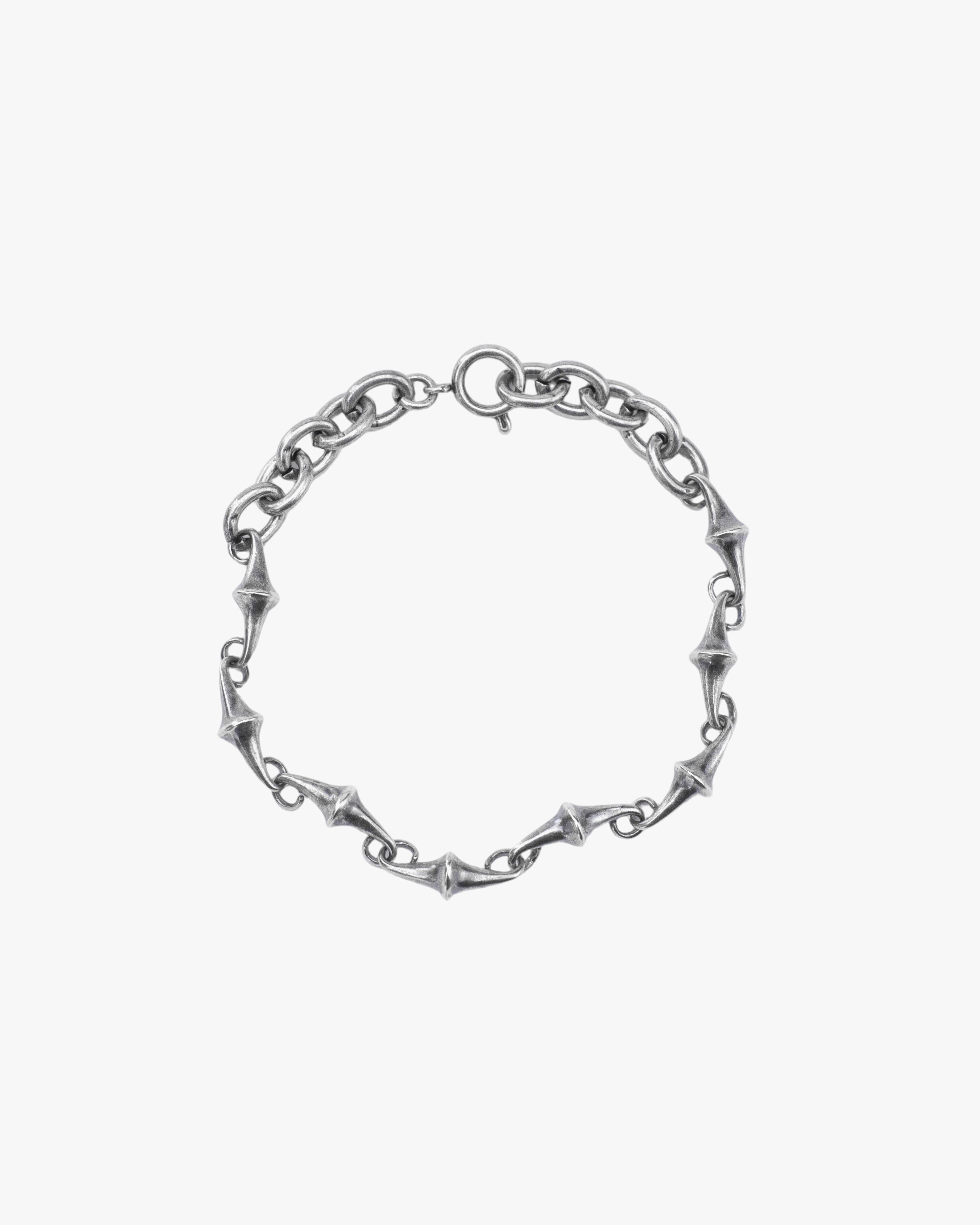COMA AFTERIMAGE LINE BRACELET, Antique Silver