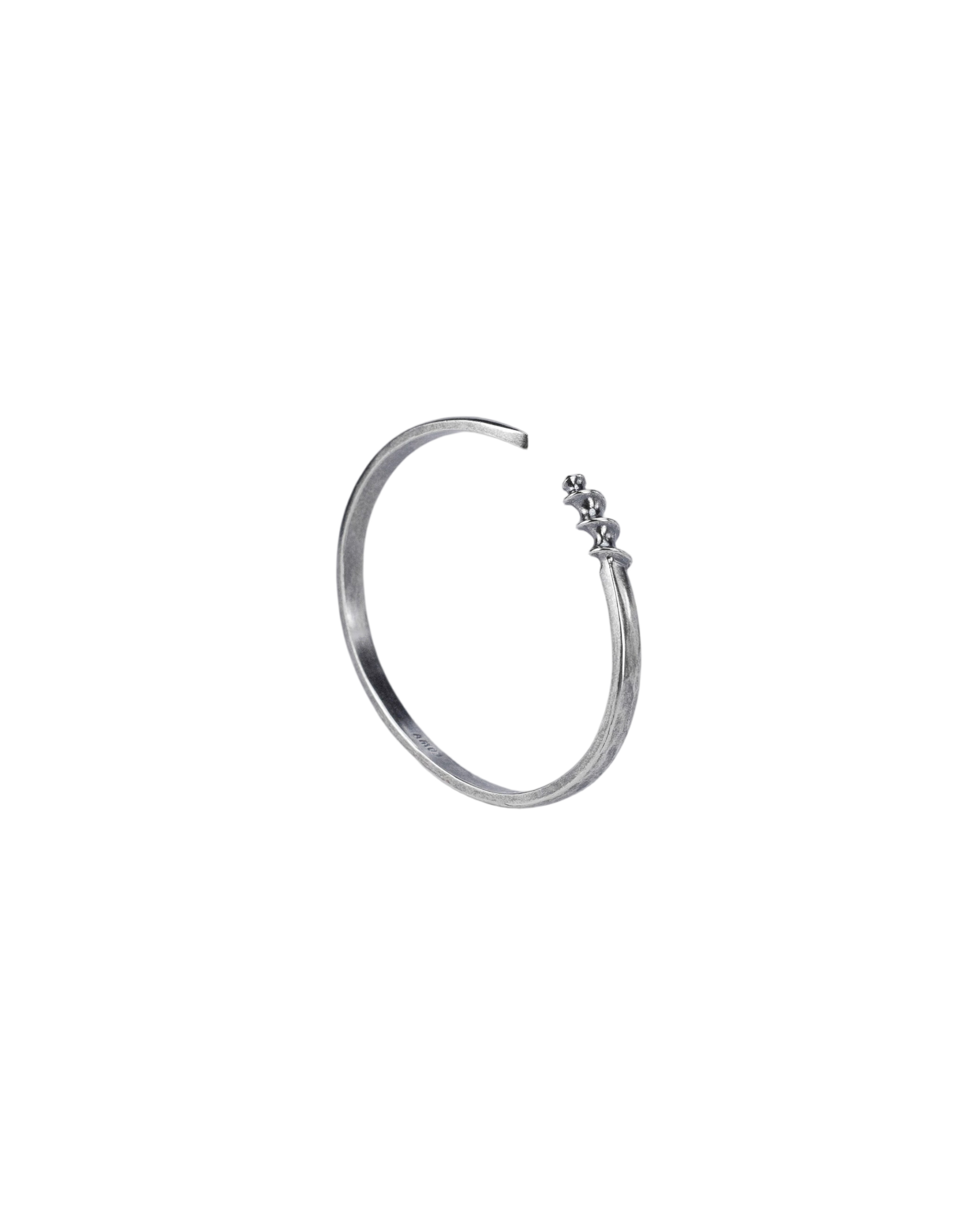 COMA AXIS SPINE BRACELET, Antique Silver