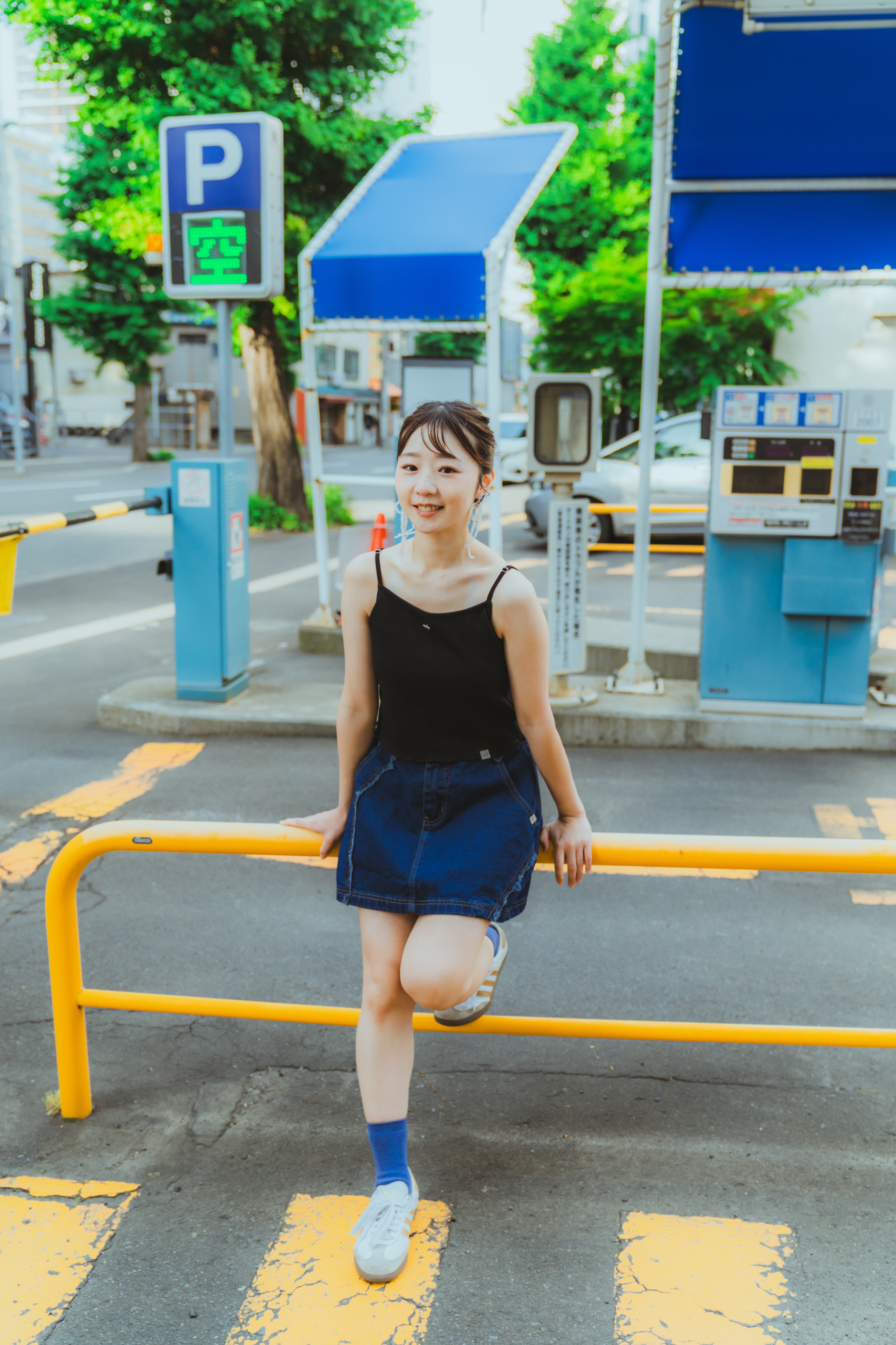 三色 / 牛仔線條感流蘇A字短裙 / Frayed Line Denim A-Line Mini Skirt