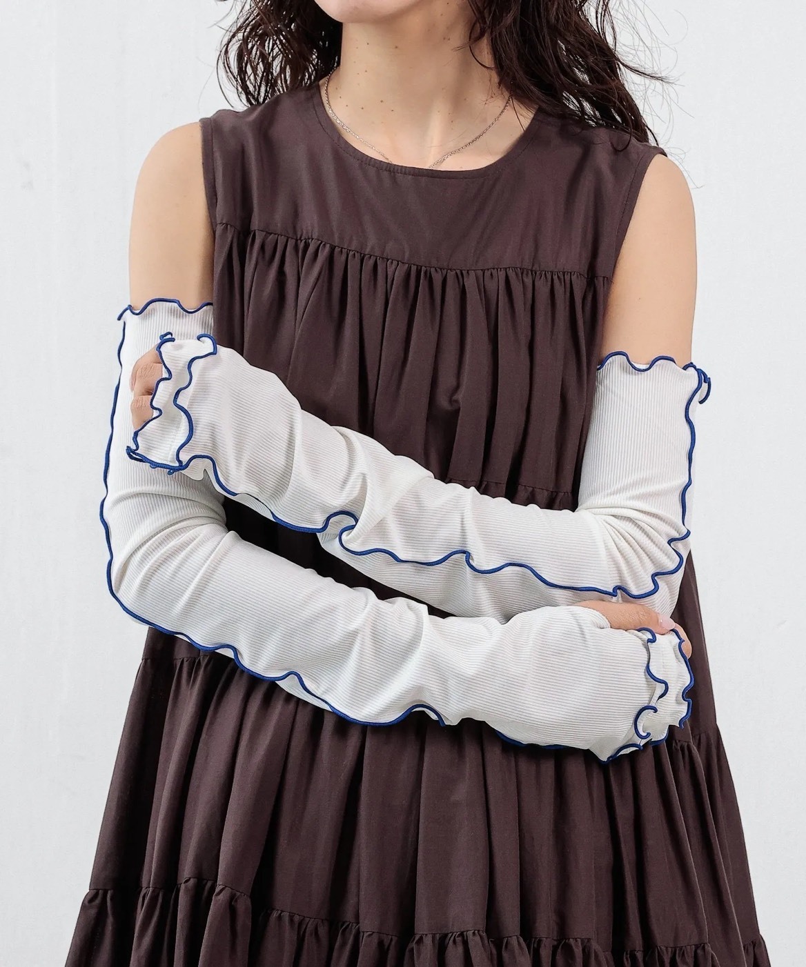 日本 EMESUELEE 防曬 涼感 木耳邊 滾邊 撞色 袖套 六色
