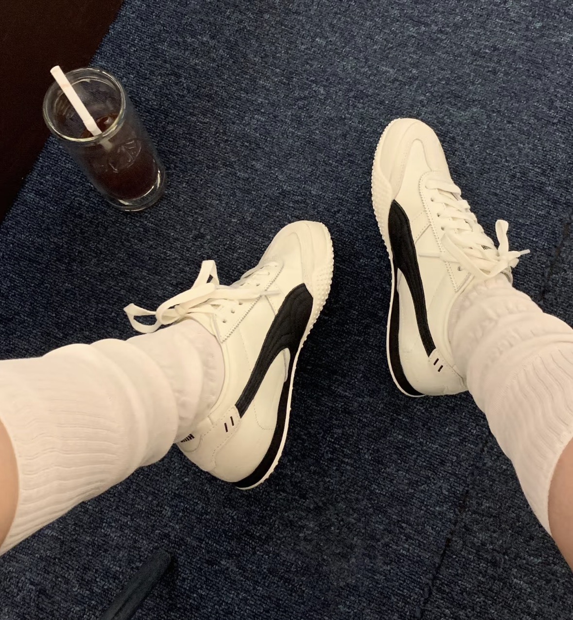 PUMA 休閒鞋 BELLA UT LEA 米白黑 復古鞋 女 40525601