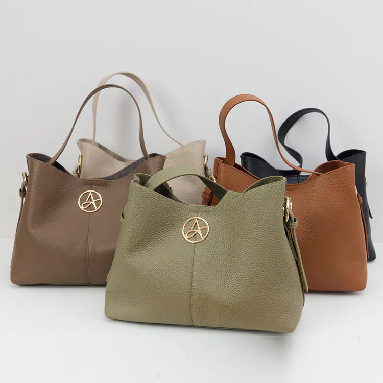 TB07 RM449 ▶️義大利手工真皮-氣質T型兩用方包(附長背帶) 👉W:11cm H:20cm L:30cm👈