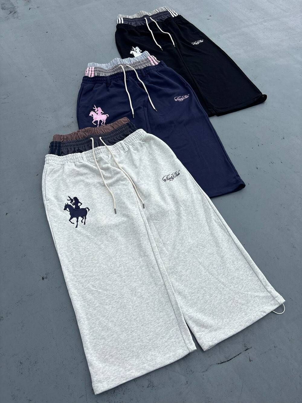 【9090】0704發售新品 Ninety Club Logo Triple Layered Sweat pants