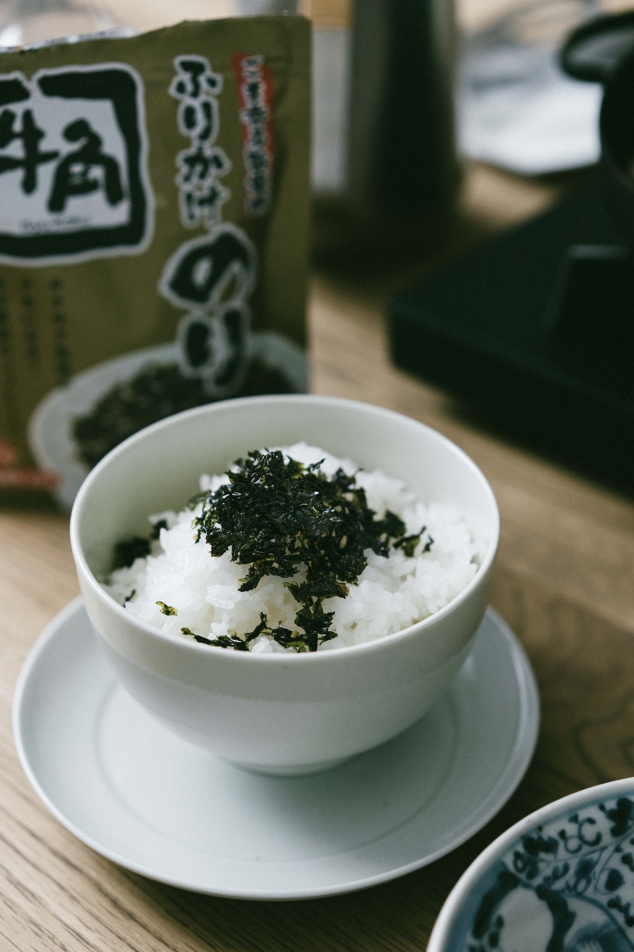 日本 Pickles 聯名牛角燒肉海苔芝麻旨鹽香鬆