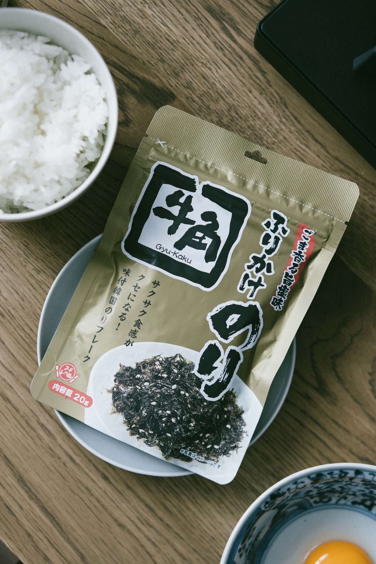 日本 Pickles 聯名牛角燒肉海苔芝麻旨鹽香鬆