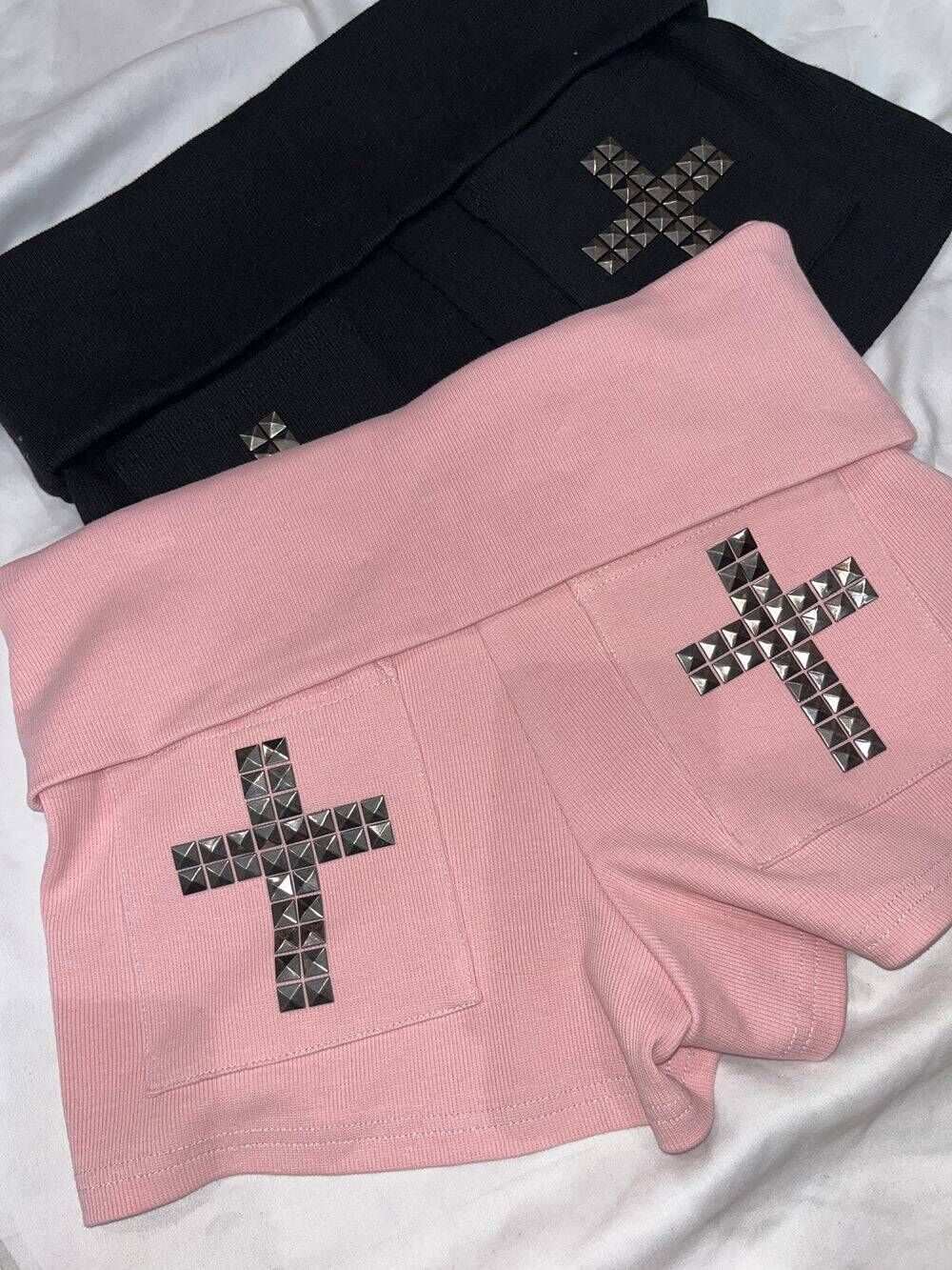 【9090 girl】0704發售新品 Cross Logo Studded Micro Shorts