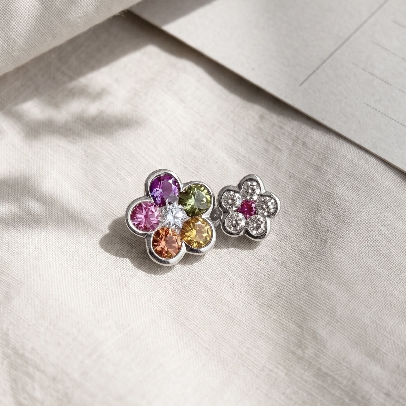 18K Gold Rainbow Sapphires Pendant with Diamonds setting