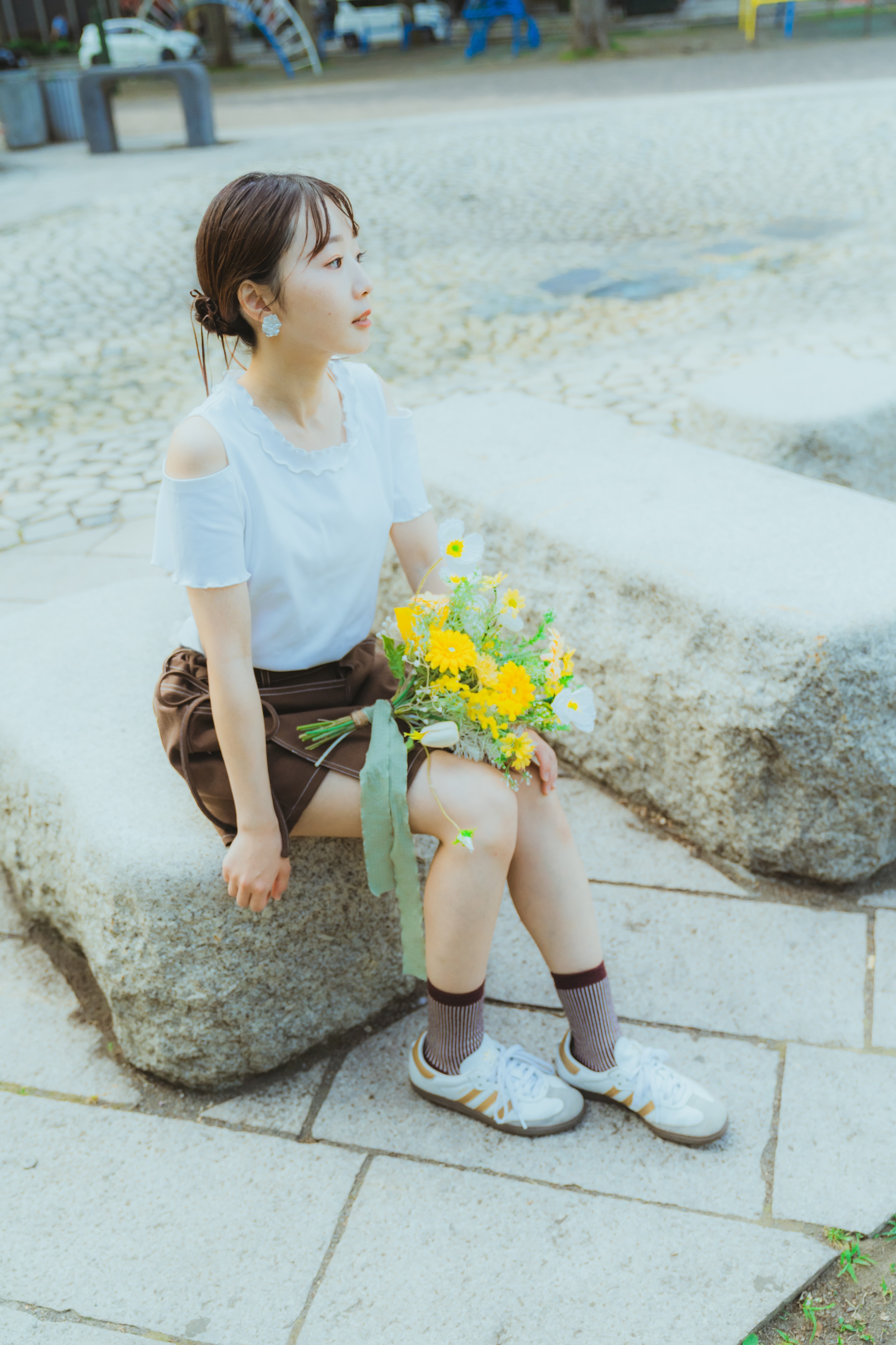 三色 / 柔彈雙滾邊露肩短袖上衣 / Supple Lettuce-Edge Cold-Shoulder Top