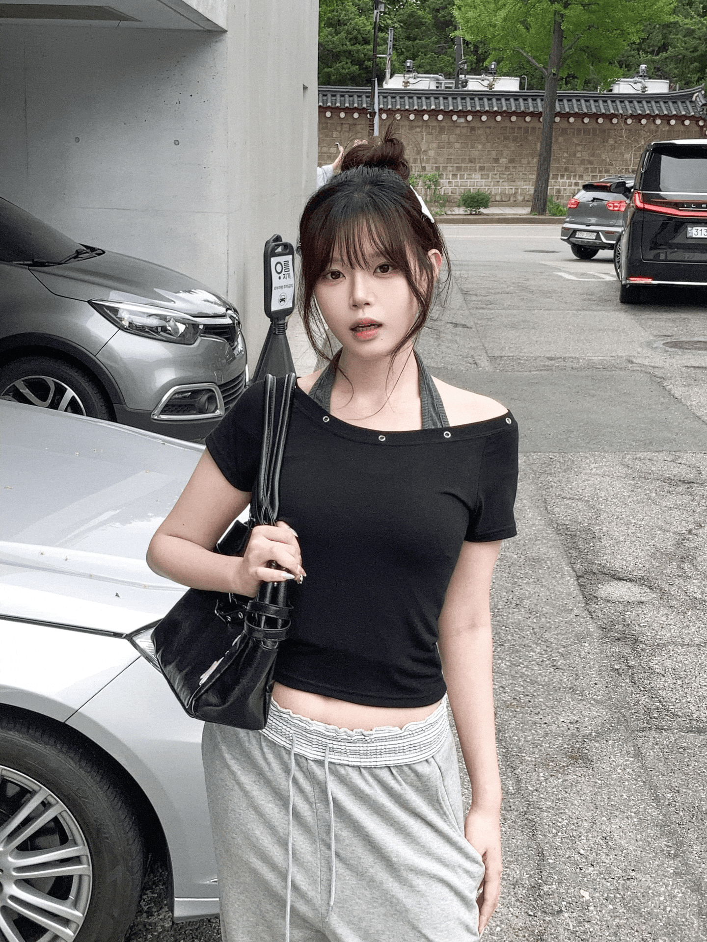 空心鉚釘邊拼色掛頸層疊Top〈🇰🇷DAY 2〉