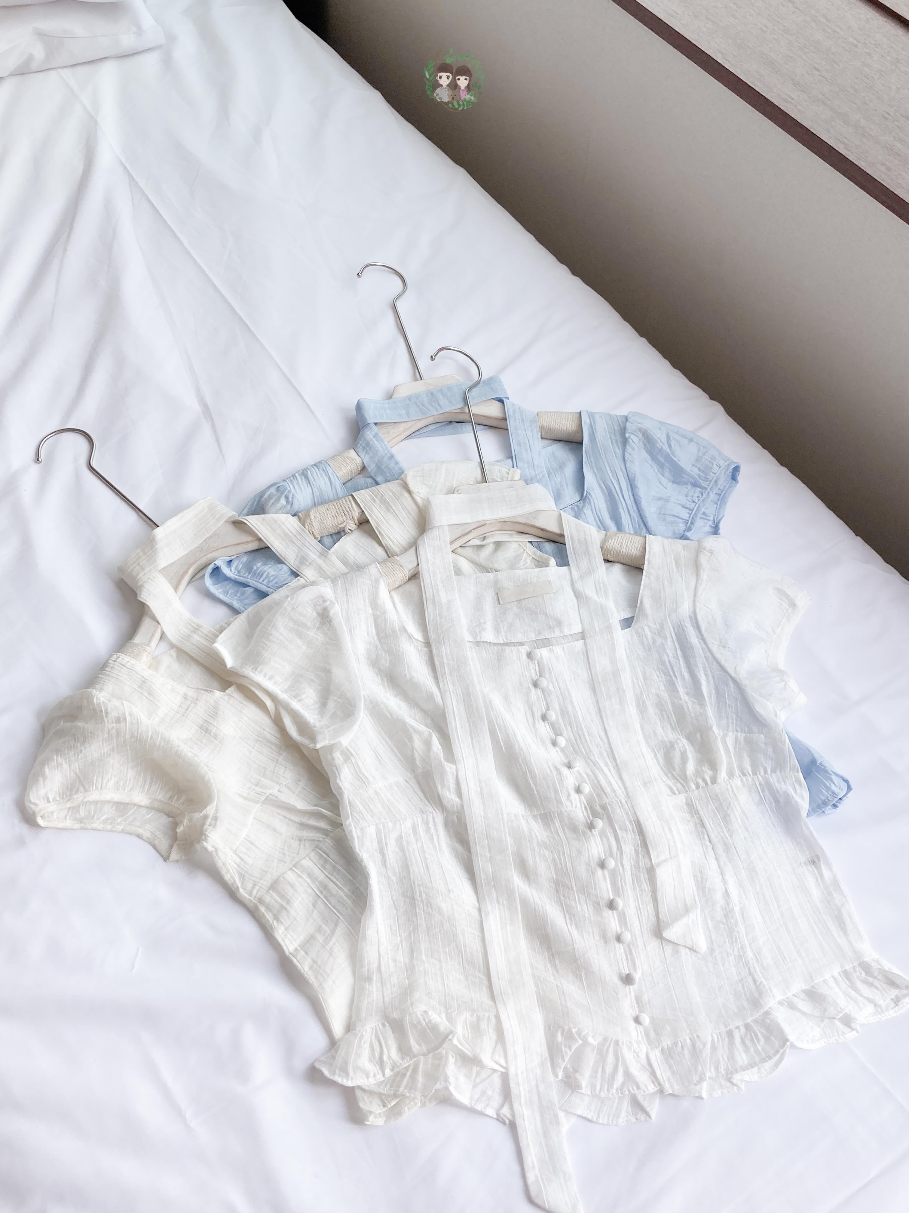 Ruffle Shirt Tail Blouse With Muffler〈🇰🇷DAY 2〉