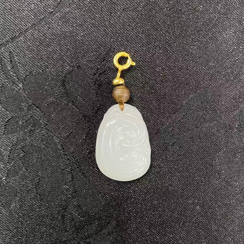 CNAG0707-307 白玉配銀白玉如意JDHIBE-28643【連合金鏈連盒連證書】*隨機紋理款一件 (A7)