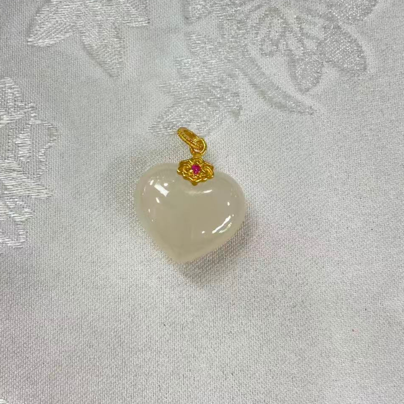 CNAG0707-318 藕粉鑲銀和田玉藕粉愛心JEIGIE-56238【連合金鏈連盒連證書】*隨機紋理款一件 (A18)