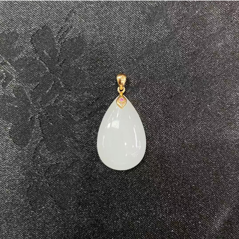 CNAG0707-324 白玉鑲金白玉水滴15*23GJHHHC-30559【連合金鏈連盒連證書】*隨機紋理款一件 (A24)