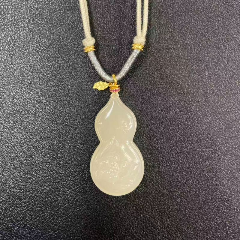 CNAG0707-336 藕粉配銀和田藕粉葫蘆JEIFBC-27765【連盒連證書】*隨機紋理款一件 (A36)