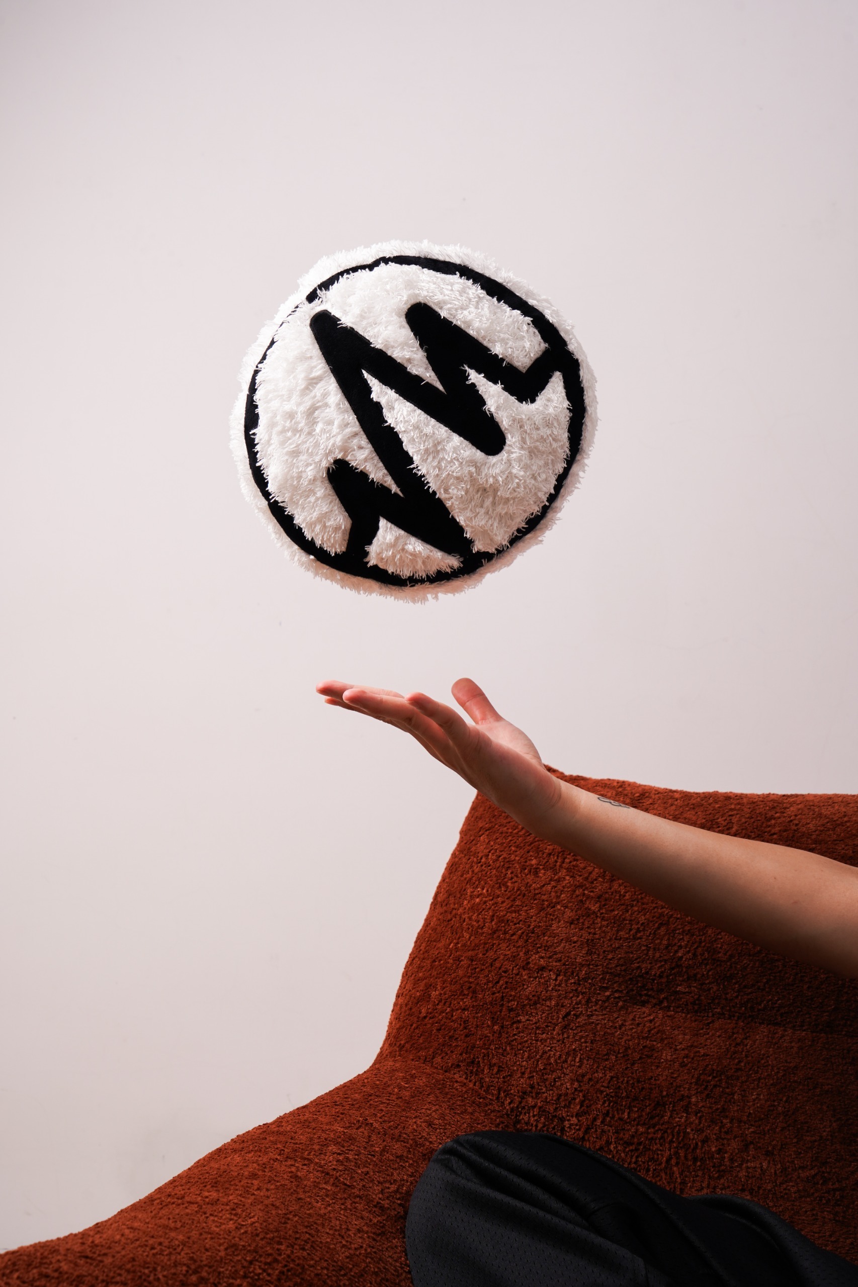 432HZ ESSENTIALS PROGRAMME / COZY CUSHION 432-0017