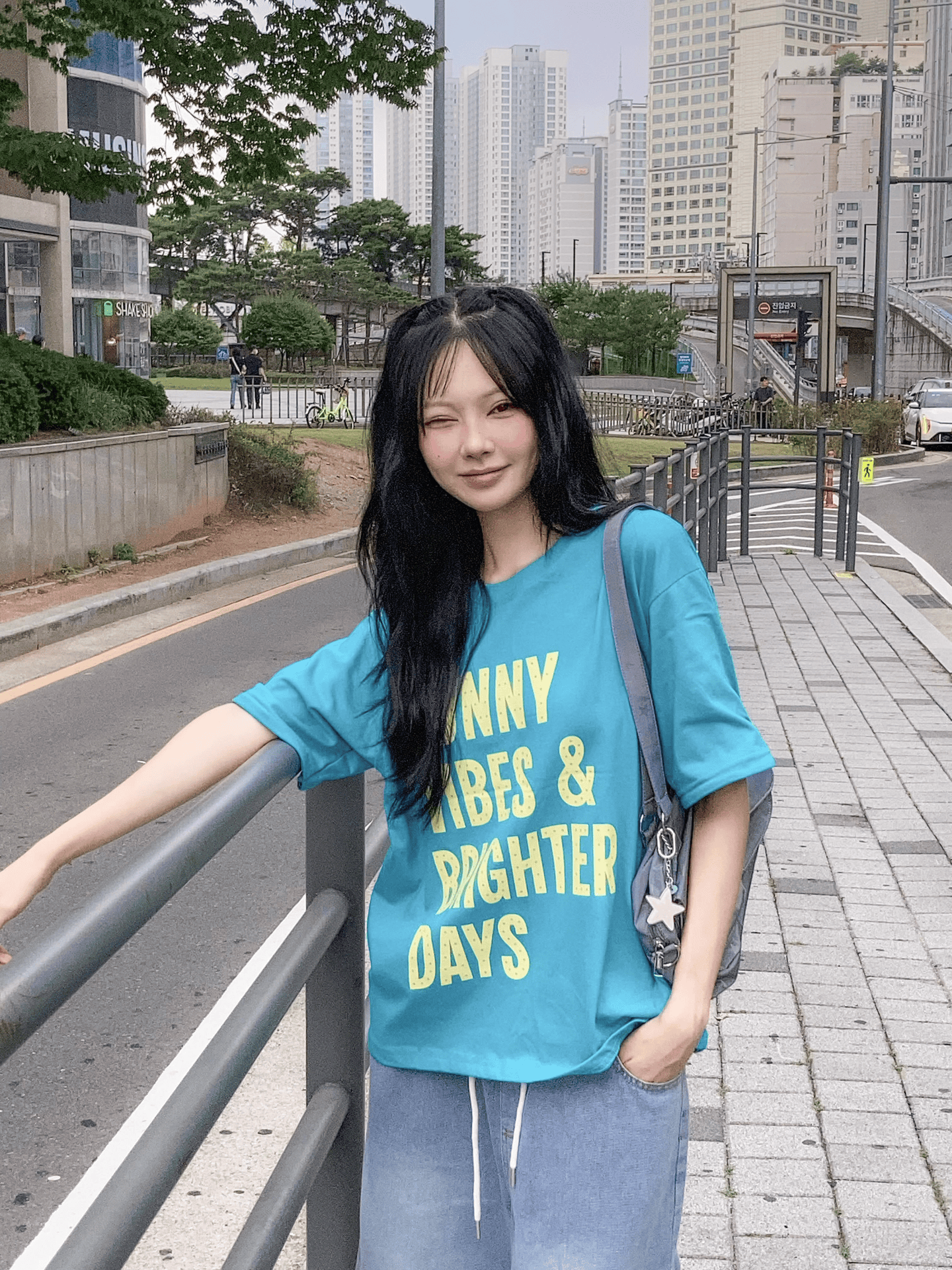Sunny Vibes波點字拼色袖Tee〈🇰🇷DAY 2〉
