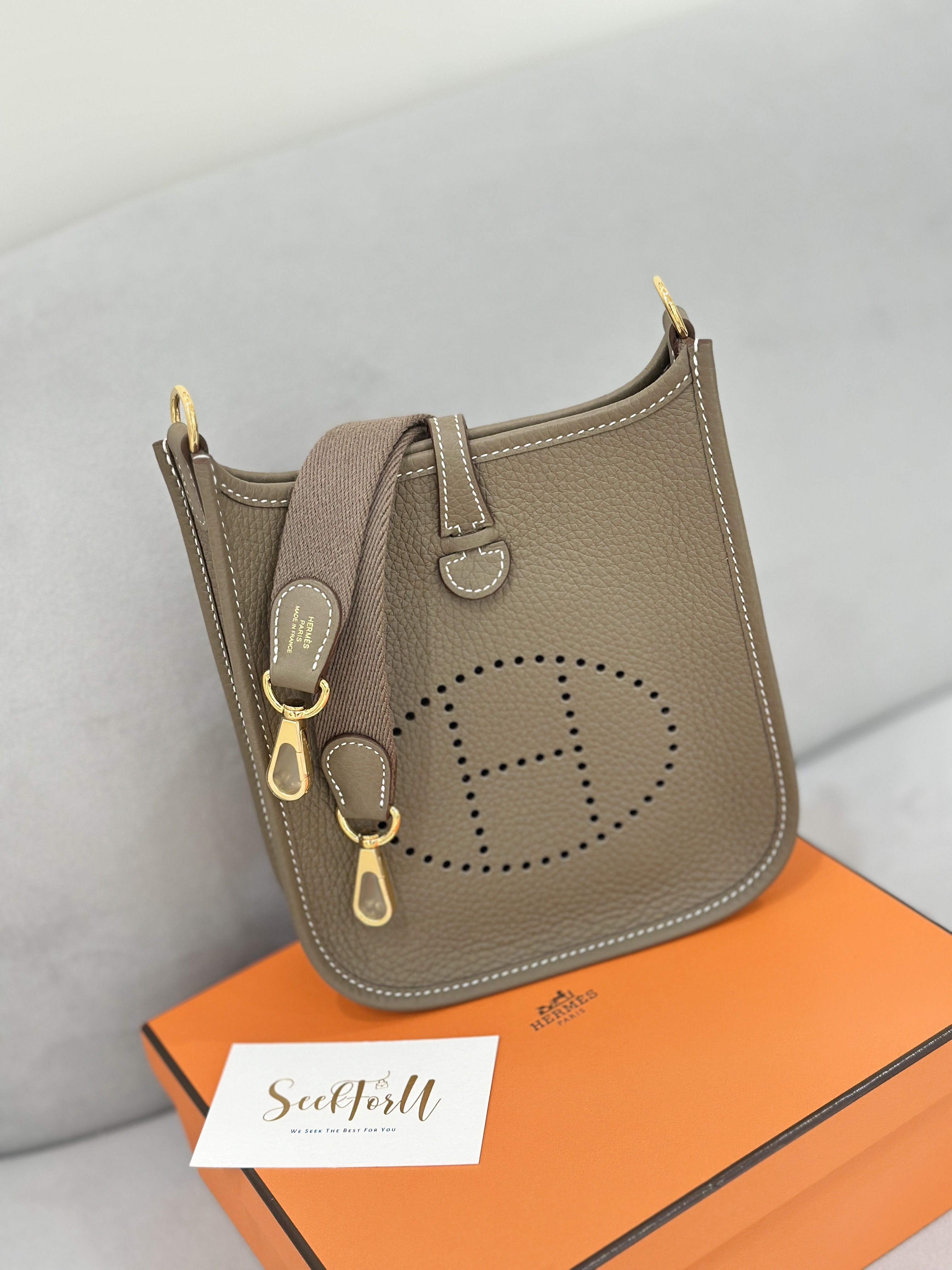 HERMES Mini Evelyne 16 Amazone Bag