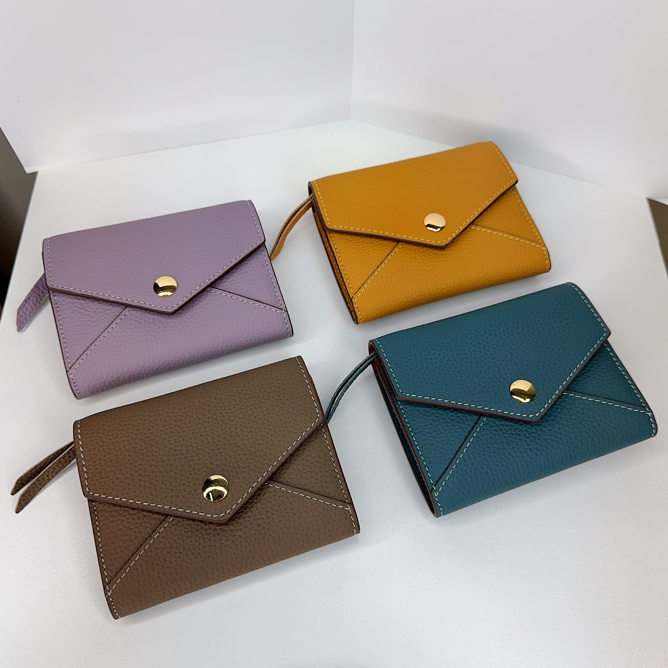 超抵! 兩個起 每件減$10 進口牛皮啪扣銀包( 長11.5cm 高9cm) #279