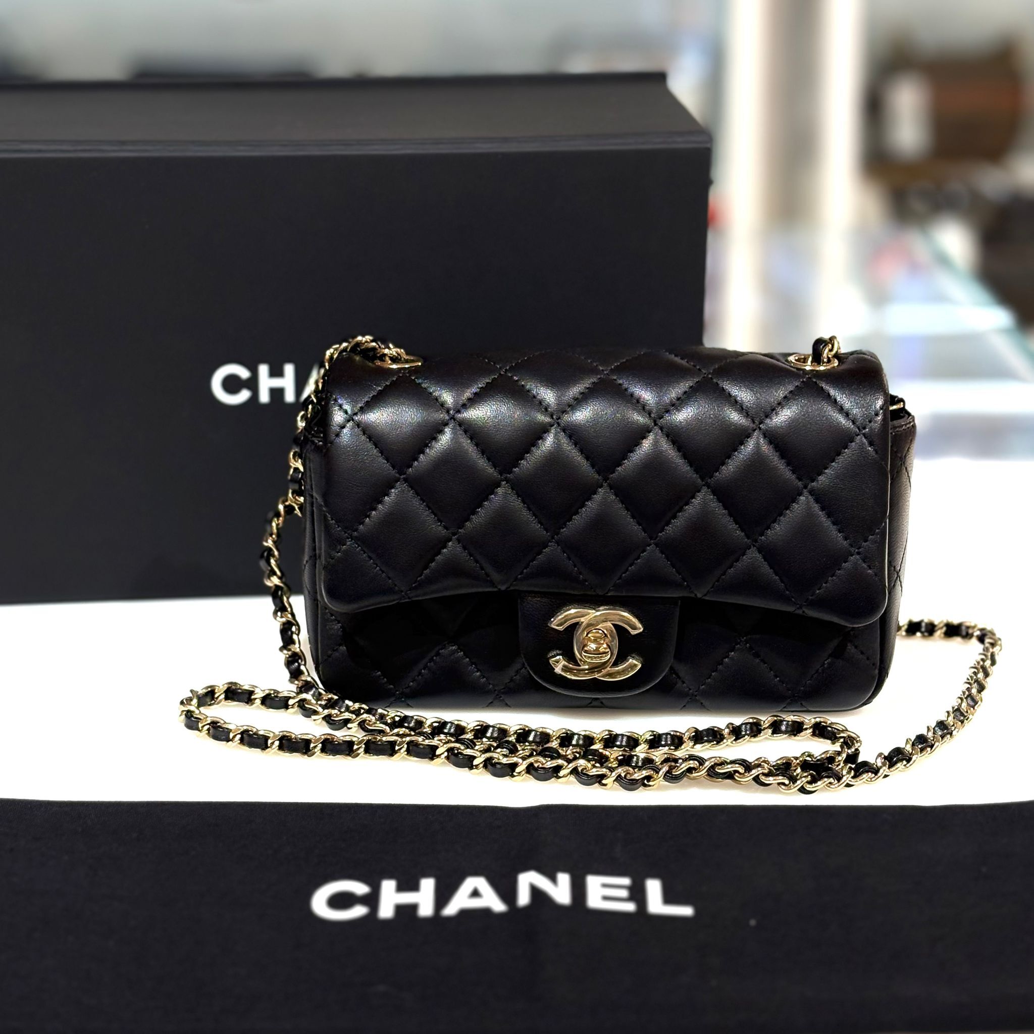 全新CHANEL CF18 AS5219 黑色小羊皮淡金扣MINI FLAP BAG #CF20 #CF17 #BRAND NEW #香榭站正品