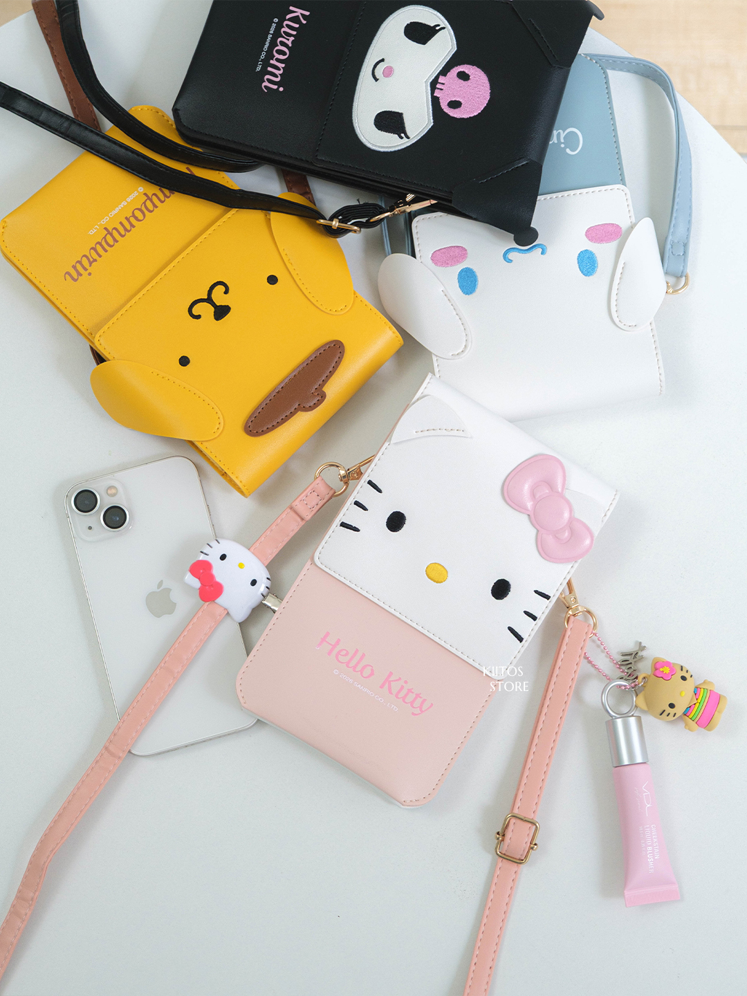 【7/6 - 7/12 開團】正版授權 SANRIO 三麗鷗 可觸控斜跨肩背包 通用款