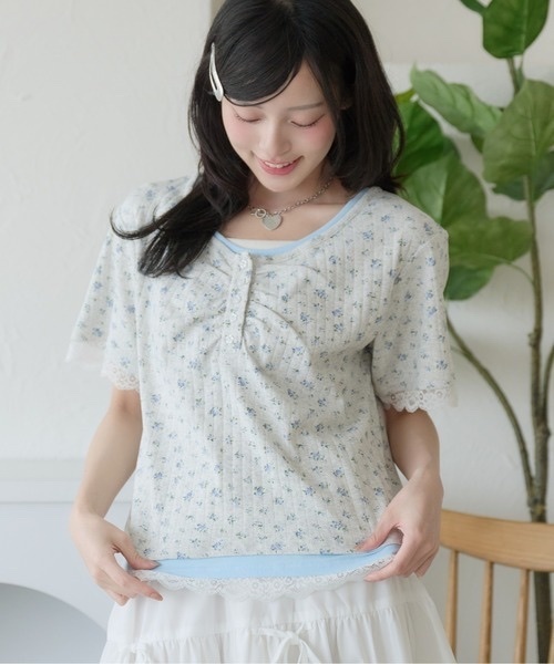 kutir / Layered-style lace Henley neck T-shirt