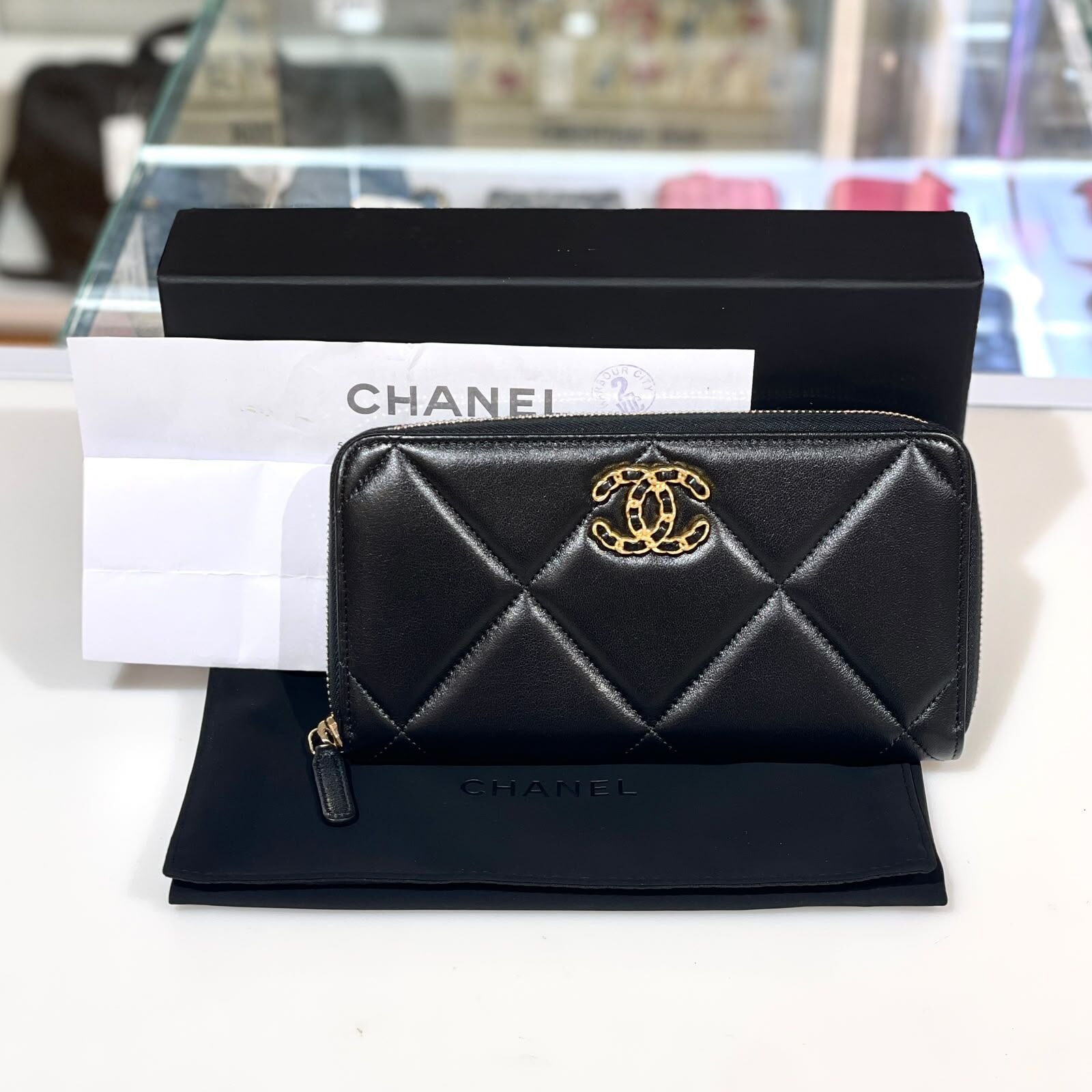 全新CHANEL 19 拉鏈長銀包 AP1063 黑色羊皮/織皮金扣  CHANEL LONG WALLET #BRAND NEW #香榭站正品