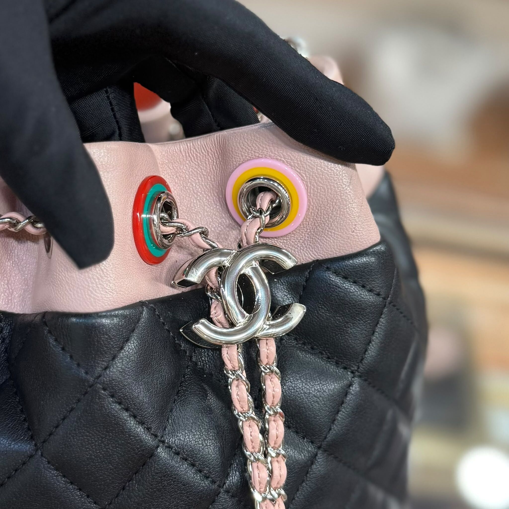 90%New Used Chanel 水桶袋 2Way Shoulder 黑/粉/橙/羊皮 #香奈兒