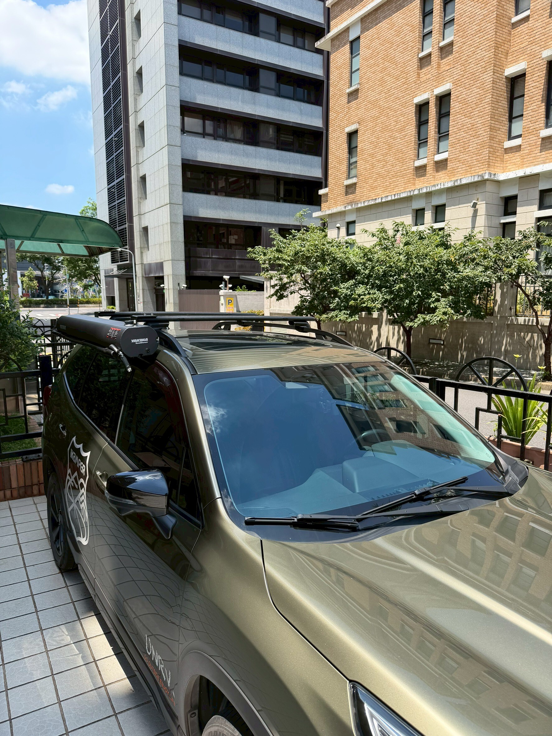 Subaru Forester x YAKIMA RoadShower 7G Pressurized Roof Water Tank Installation｜unrv. Taiwan