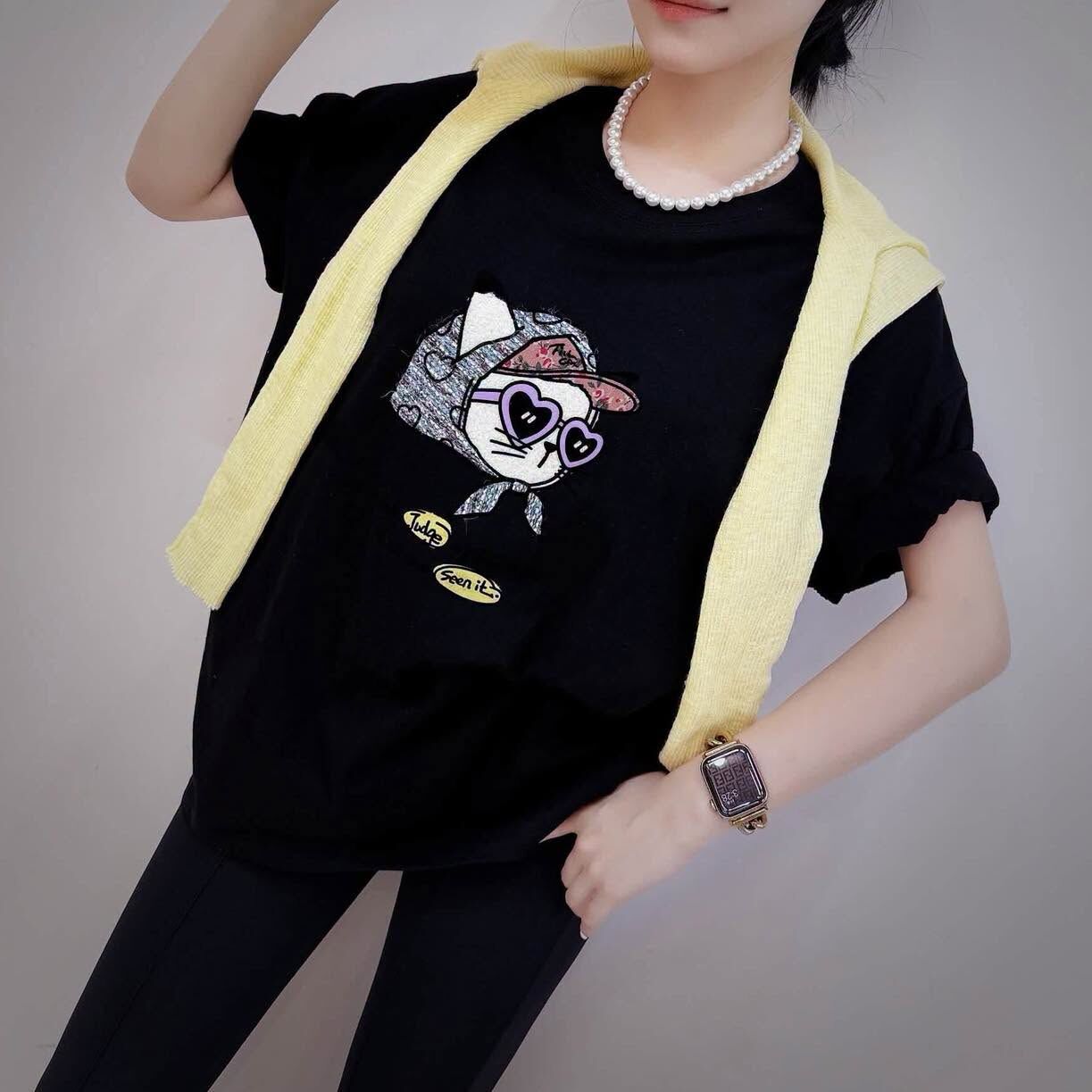 【超可愛頭巾貓貓設計棉tee】（現貨）