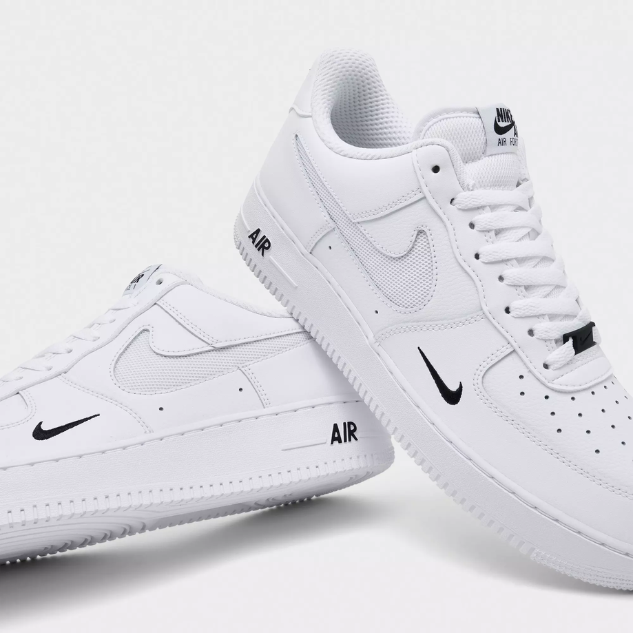 【預訂】NIKE AIR FORCE 1 07 LV8 白黑小剔 -MEN