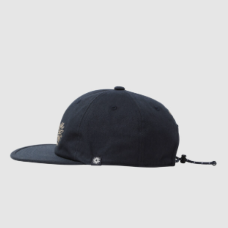 【代購】UMBRO Graphic Soft Flat Brim Cap 圖騰刺繡平簷帽 街頭棒球帽 軟頂休閒帽 男女同款