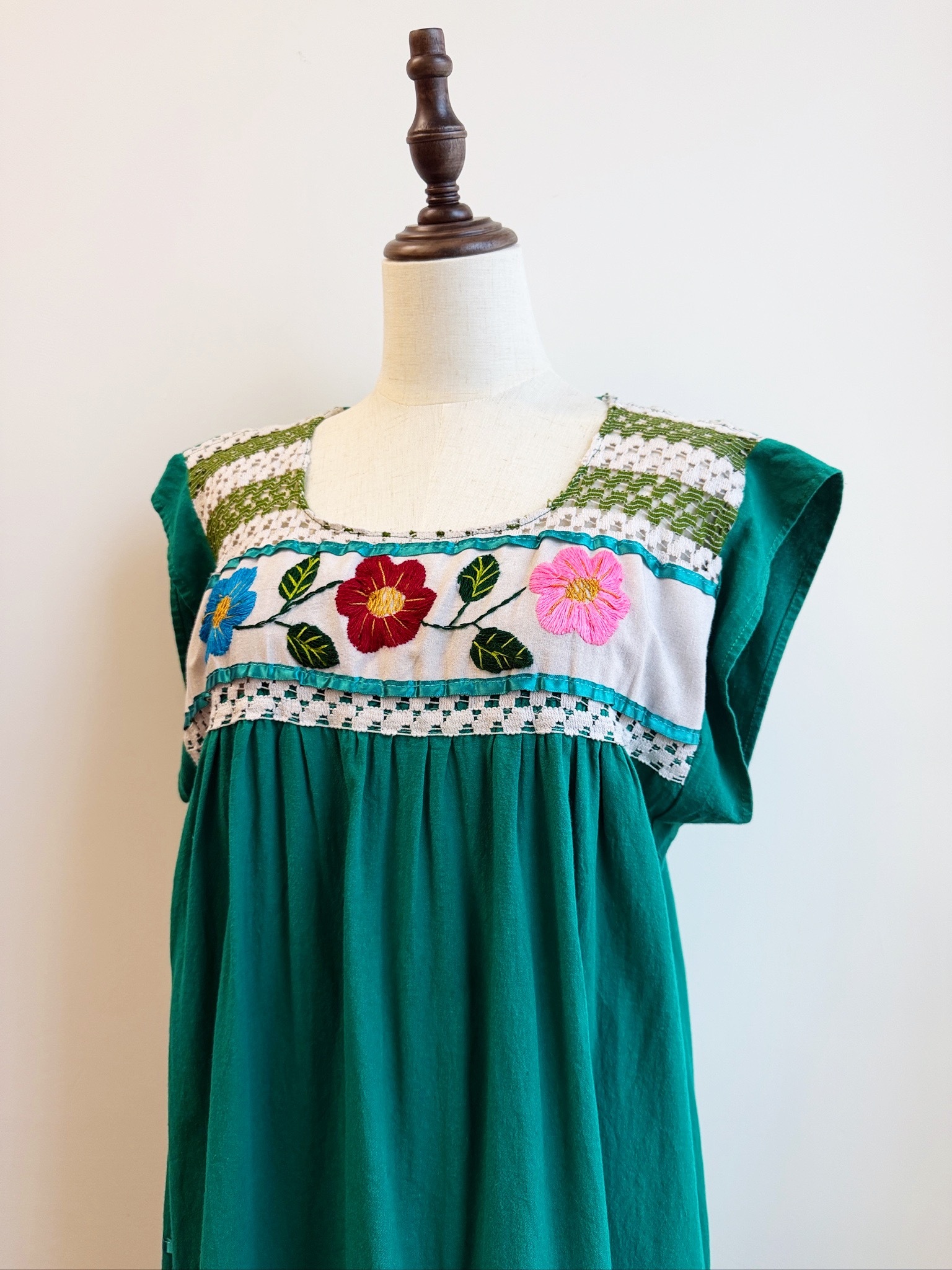 深綠色墨西哥刺繡裙