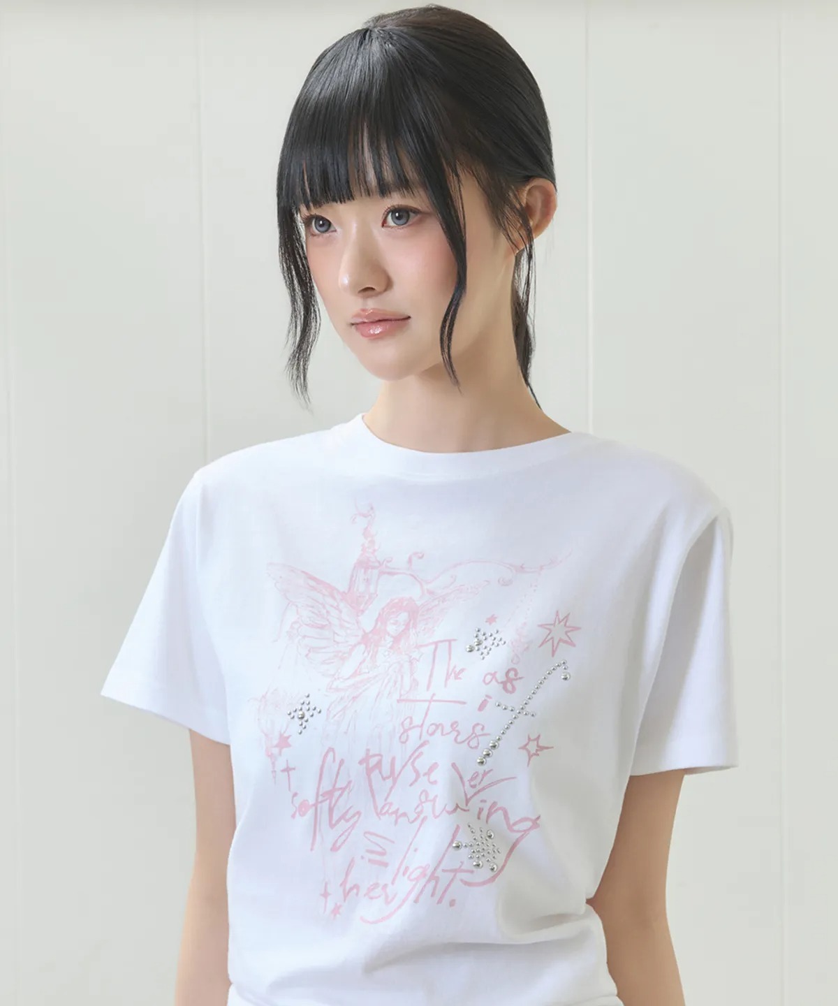 LUVISTRUE EL ANGELIC GRAPHIC TEE
