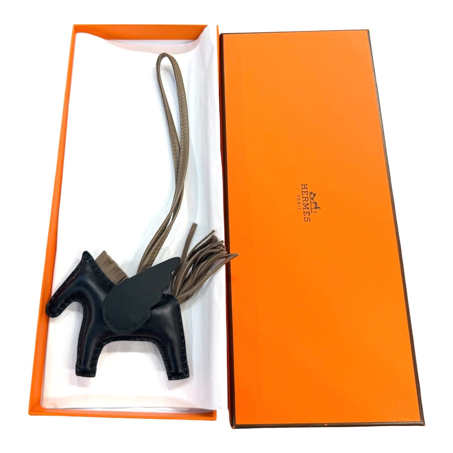 BRAND NEW HERMES 飛馬 黑/灰 RODEO PM SWIFT CHARM #愛馬仕挂飾