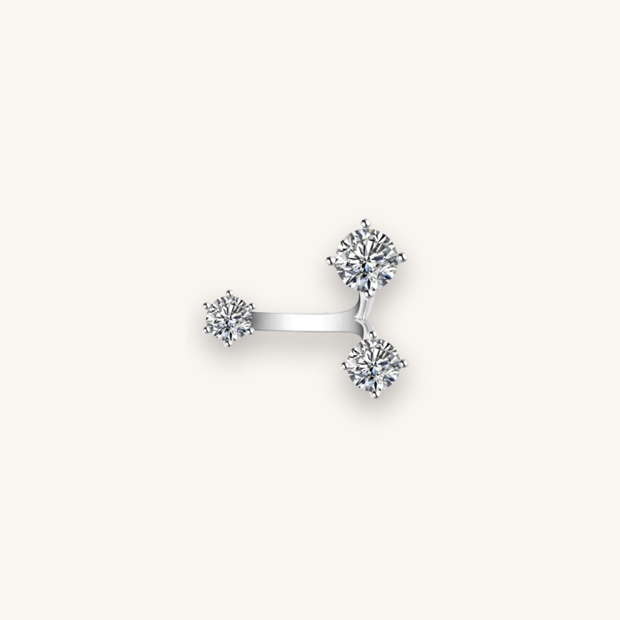 Leyle moissanite ring
