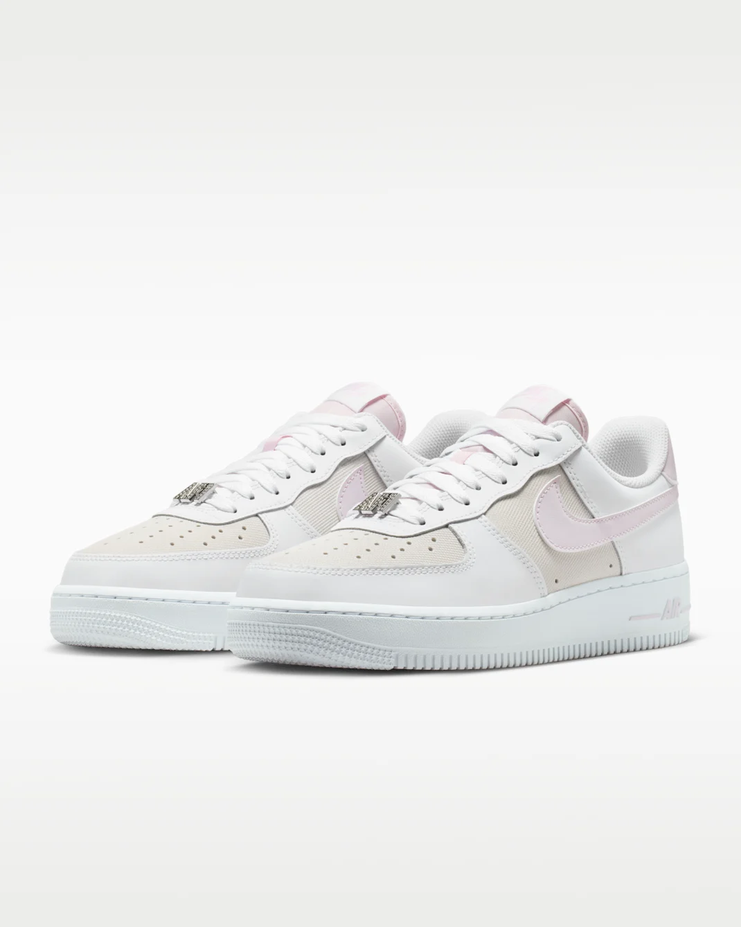 【預訂】NIKE AIR FORCE 1 07 SE 白卡其粉"閃鑽AF1" -WOMEN