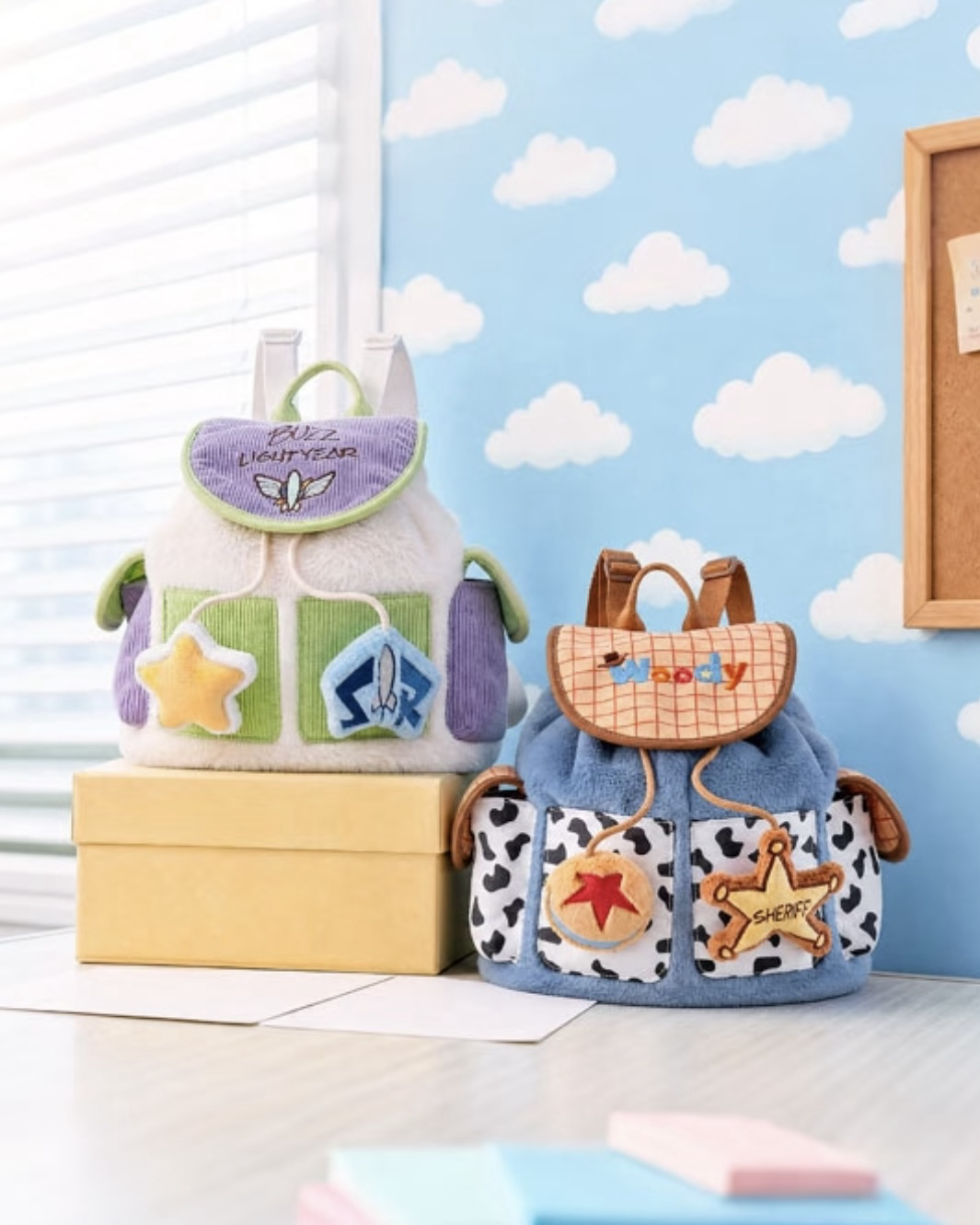 <正版授權>DISNEY 玩具總動員 毛絨後背包 雙肩包 胡迪 巴斯光年 TOY STORY 迪士尼