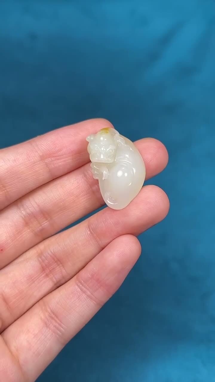 617214 和田玉籽料灑金皮貔貅
