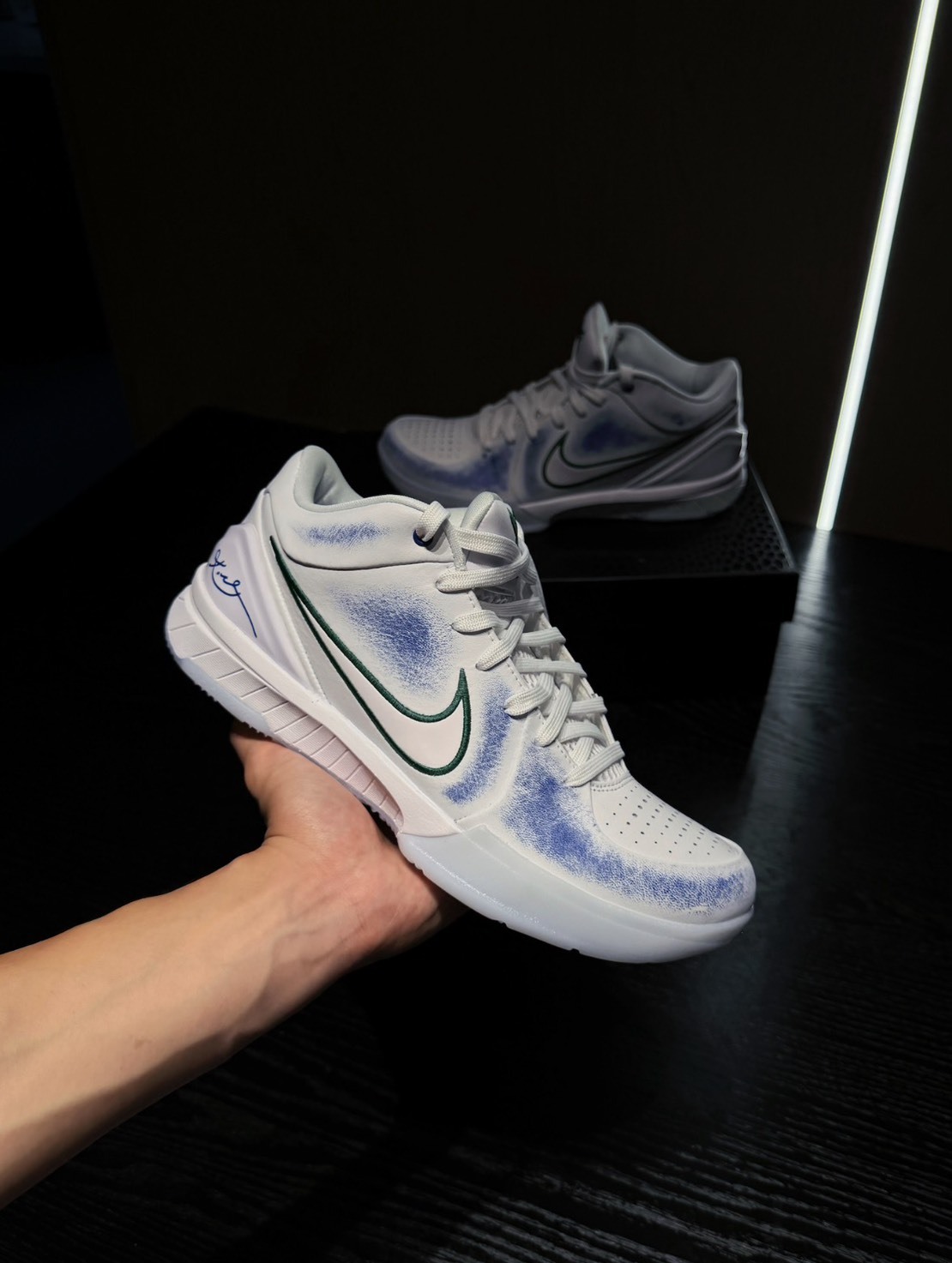 < KOBE粉尖叫居然是盲盒🏀> KOBE 4 PROTRO 盲盒 曼巴 籃球鞋 白色 籃球鞋 男鞋