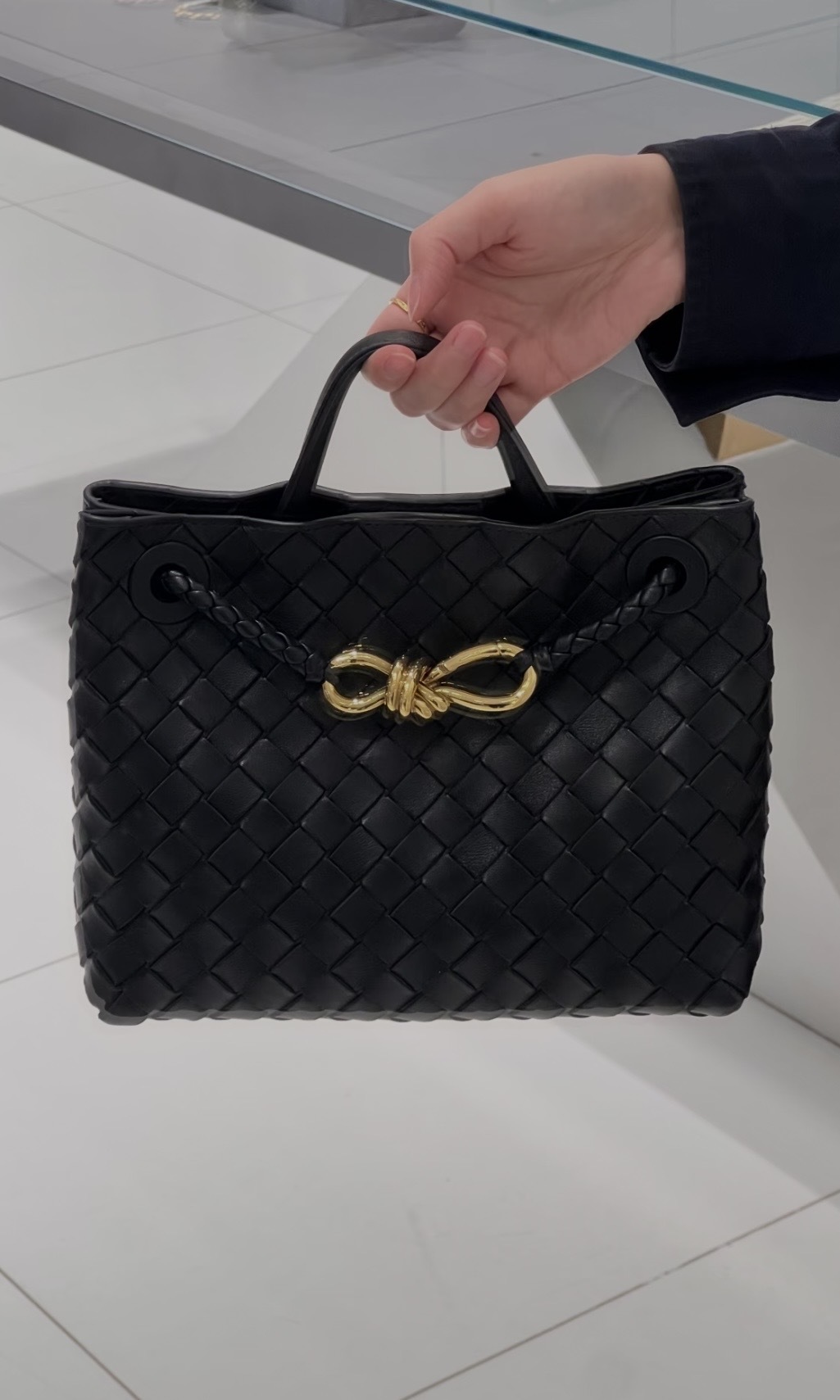 Bottega Veneta BV andiamo 小號 Black 黑色