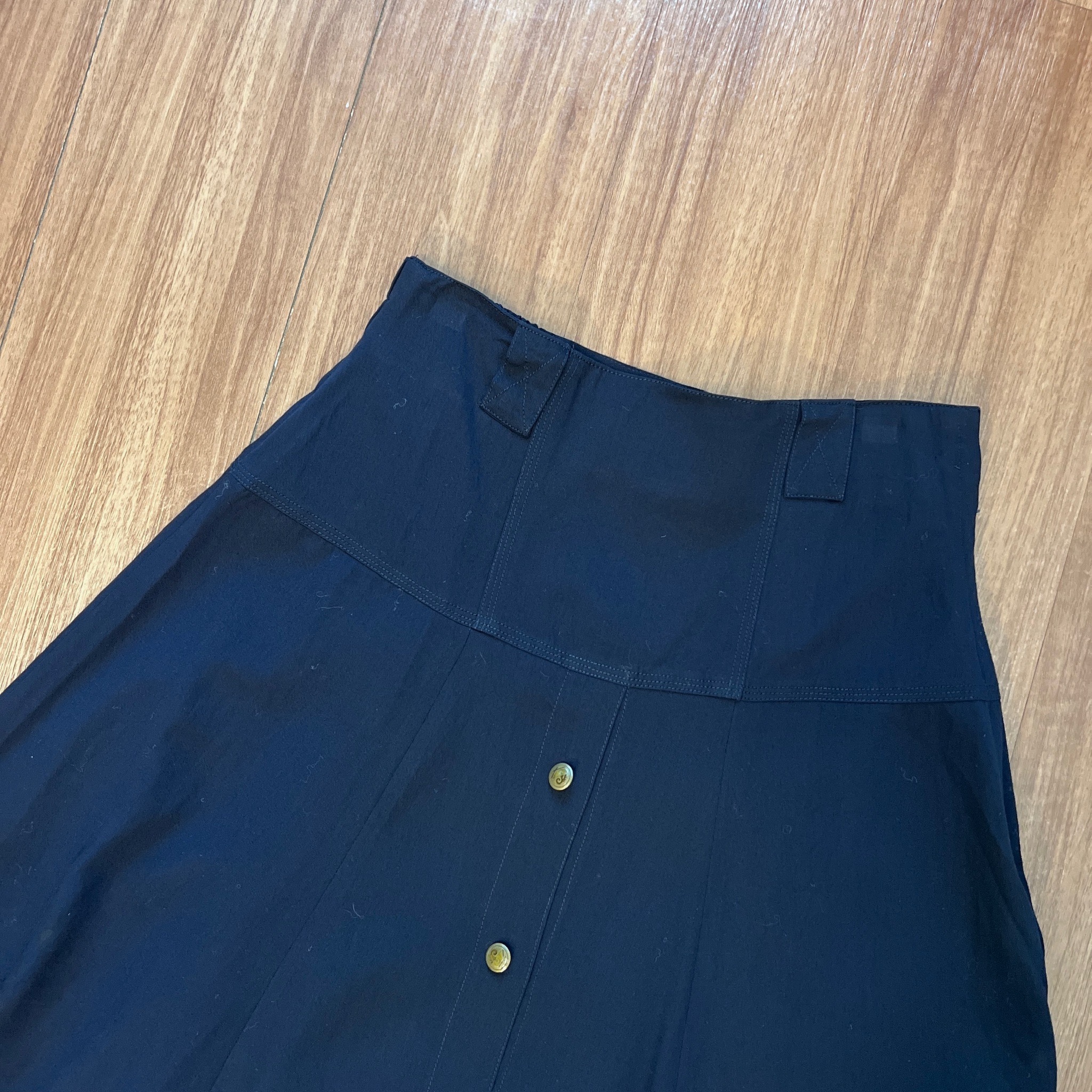 深藍色排扣半裙