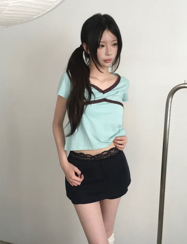 【優惠預訂】韓國V領蕾絲短袖上衣（4色）