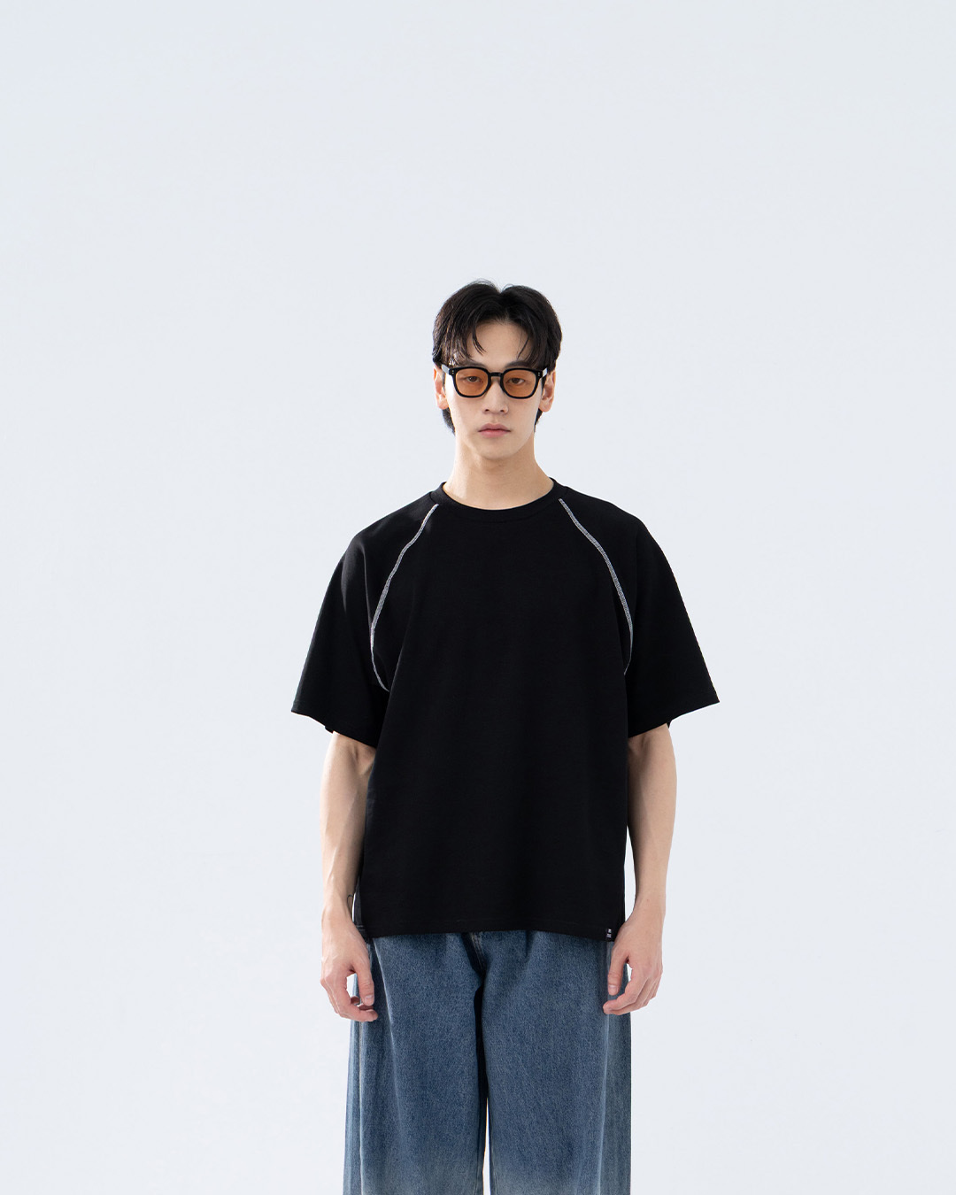 Men's Color-blocked Short-Sleeve Top with Stitched Label - Black M/L/XL【01190370】in stock+pre-order