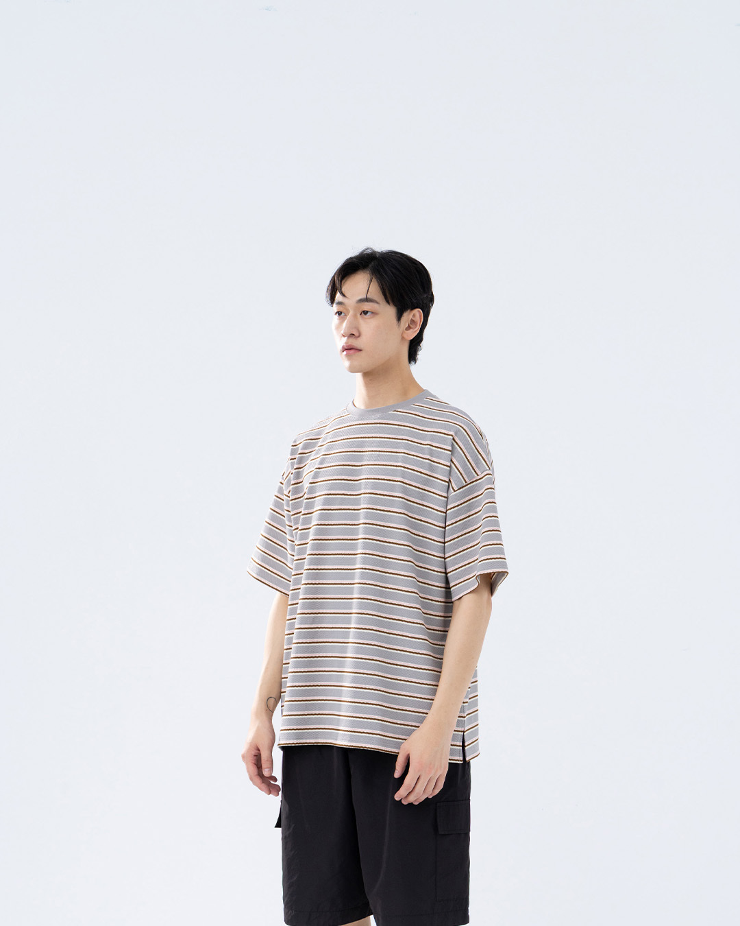 Men's 3D Textured Striped Knit Short-Sleeve Top - Light Gray M/L【01190407】in stock+pre-order