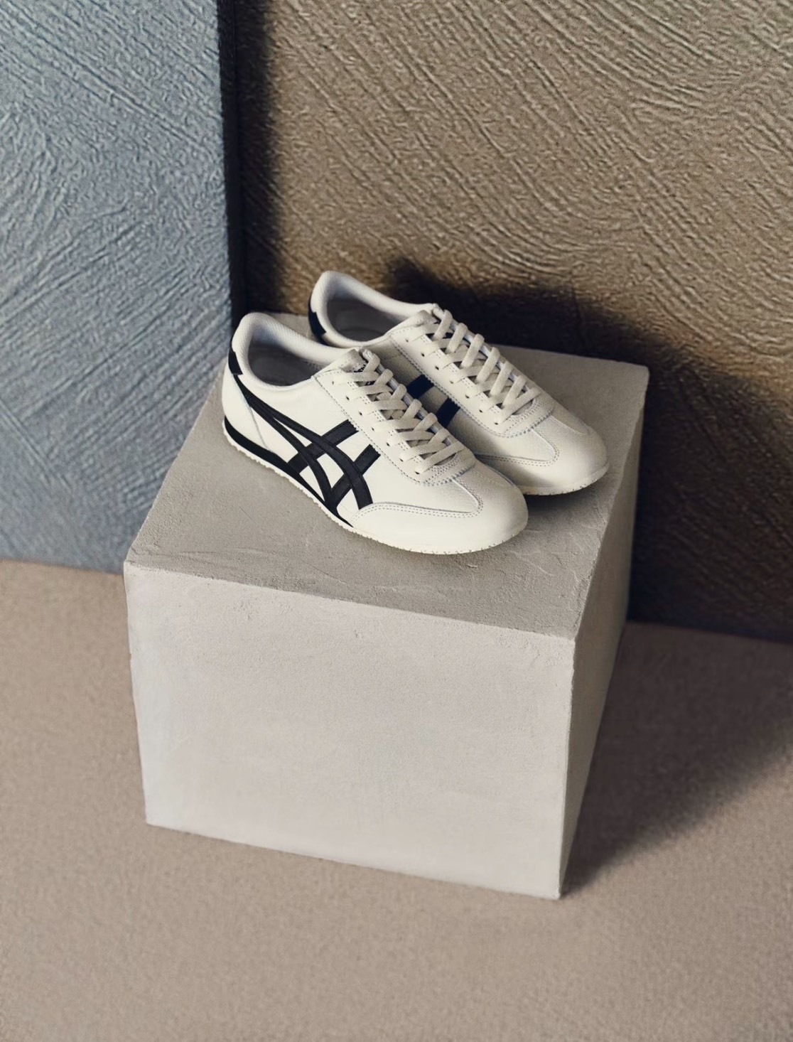ASICS ONITSUKA TIGER MACHU RACER 米白黑 鬼塚虎 德訓鞋 1183B770-200