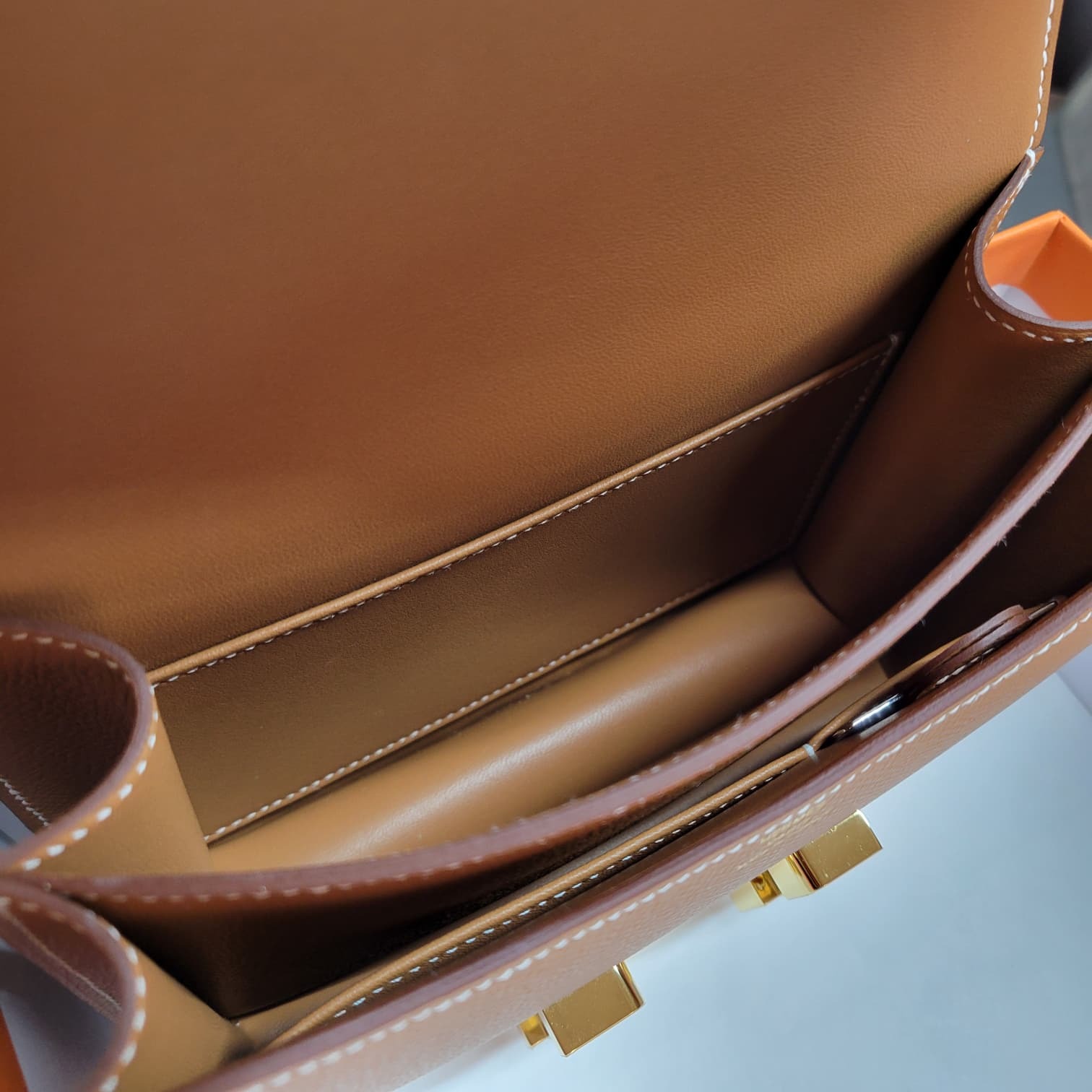 HERMES mini Constance gold CC WITH MIRROR 金棕色金扣 （有鏡）