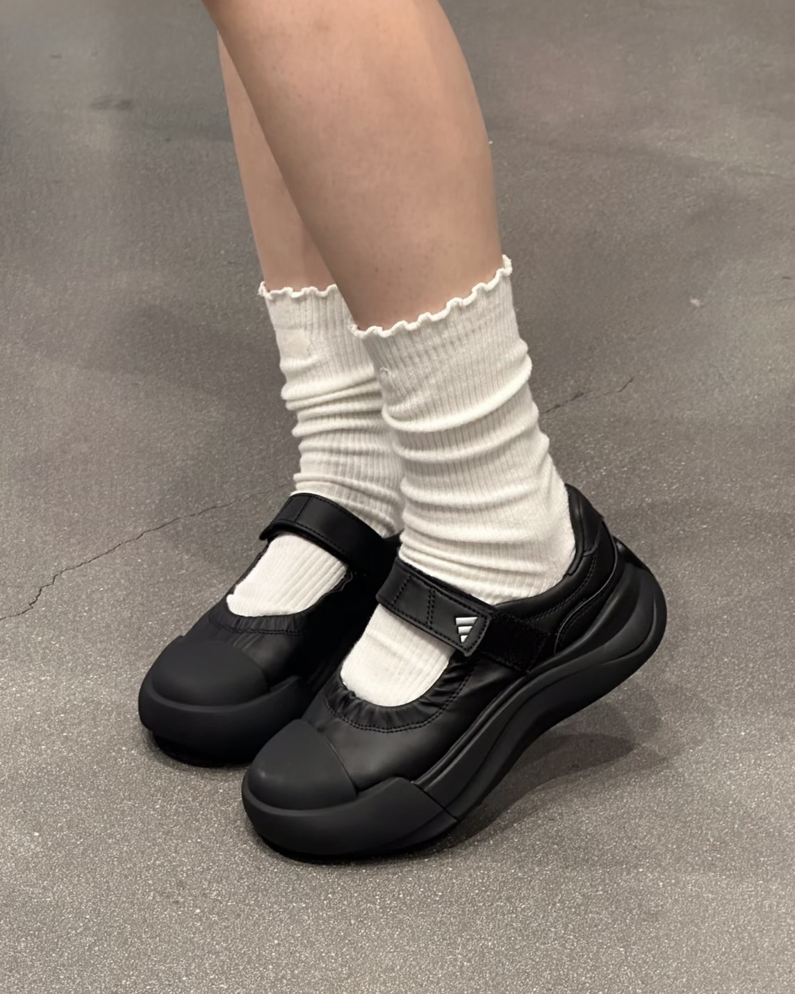 Adidas MAXXCOURT MJ 皮革 瑪莉珍鞋 芭蕾鞋 鬆緊帶 厚底 魔鬼氈 黑色