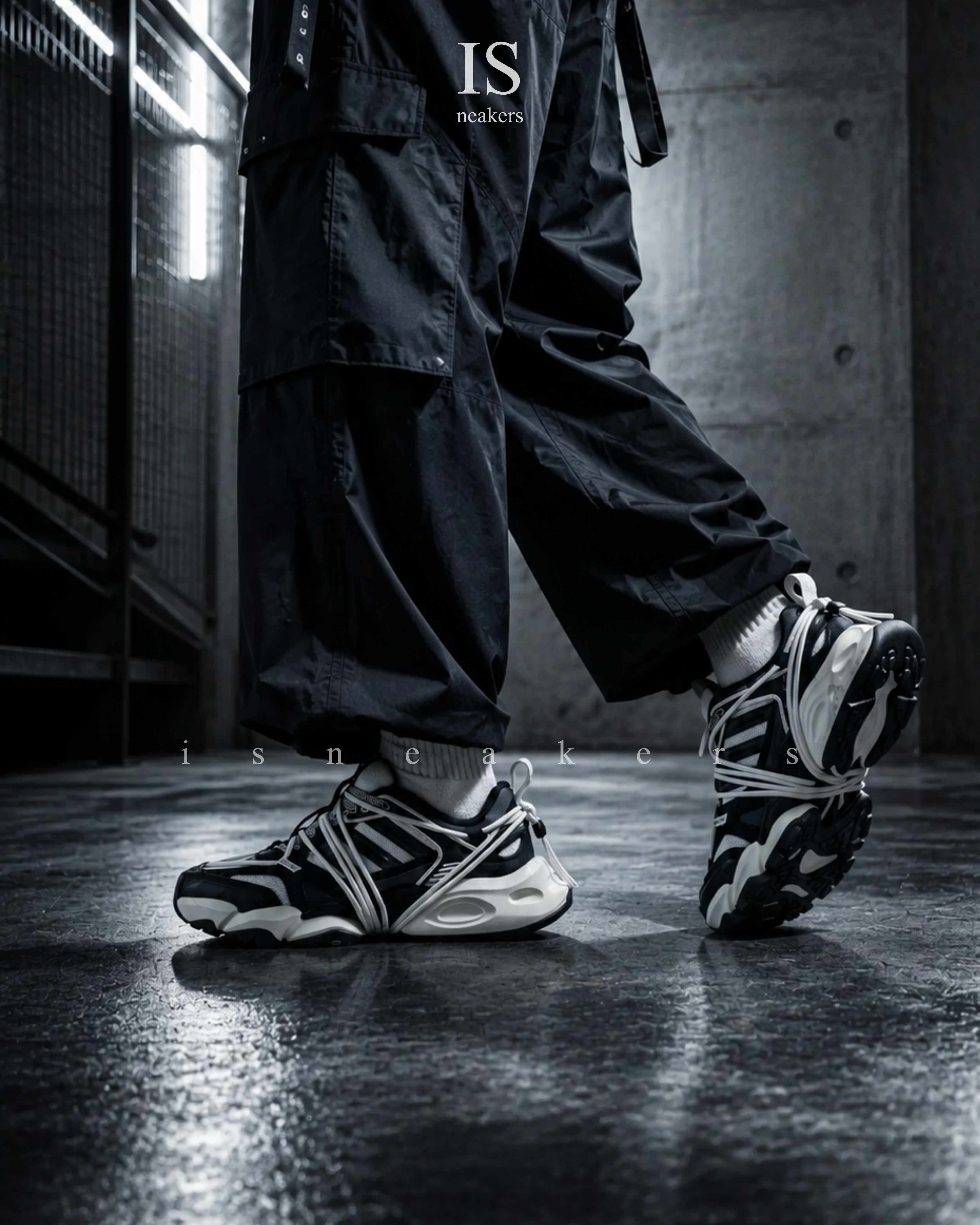 iSNEAKERS｜Adidas XLG Runner 2.0 FOS "Black White" 機甲鞋 黑白 KZ7200