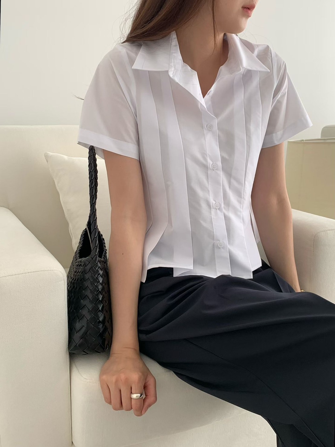 寬折收腰乖乖襯衫