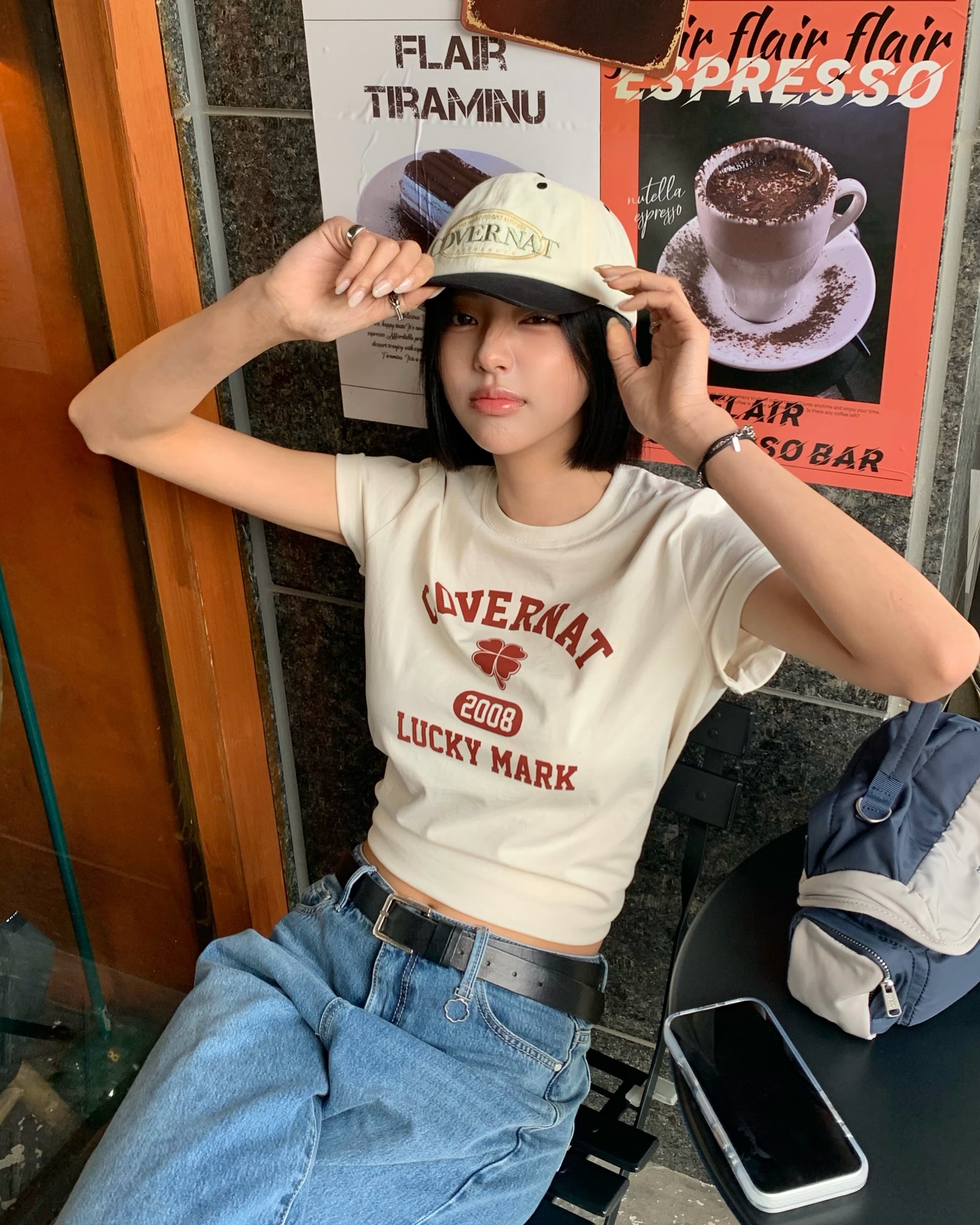 韓國代購｜Covernat Clover Graphic T-shirt (4 Colours)